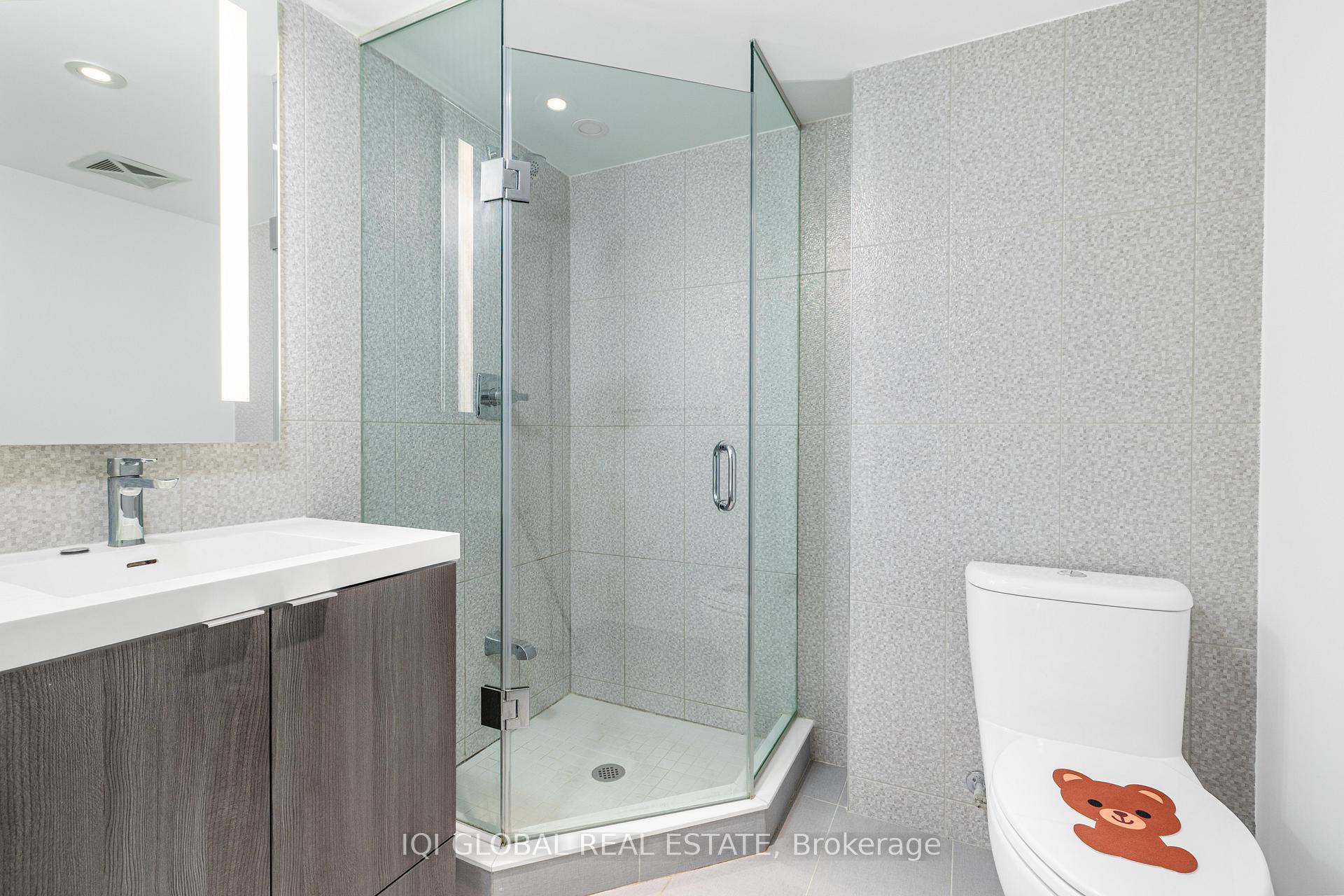 Photo 21 of Unit 922, 585 Bloor Street E, Toronto, North St. James Town — HOMEH