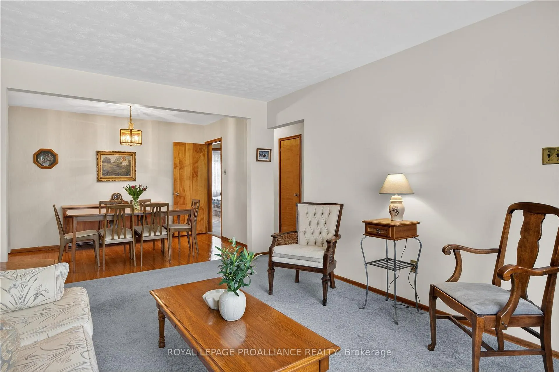 Photo 11 of 733 Cameron Street, Peterborough, Otonabee Ward 1 — HOMEH