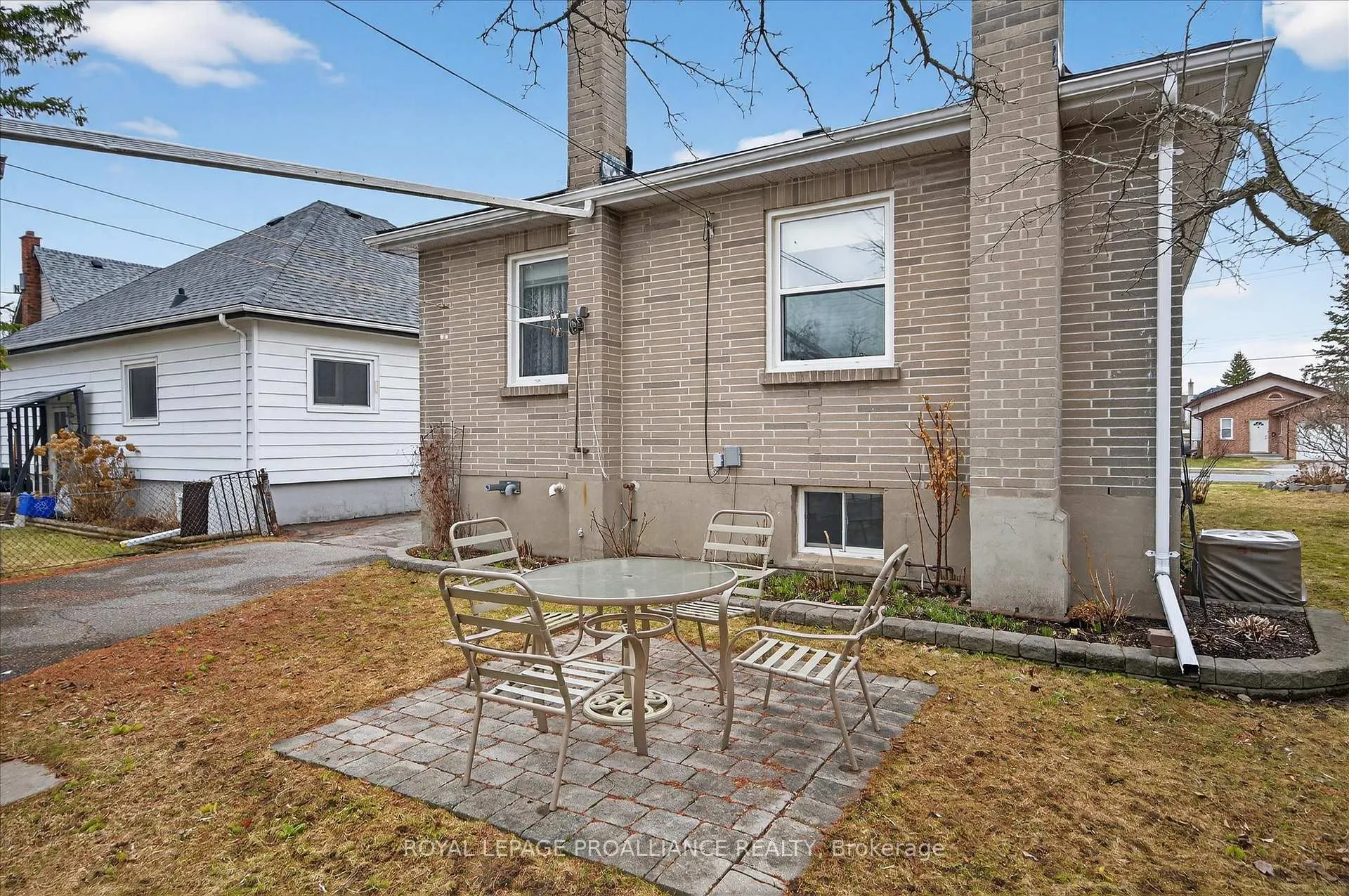 Photo 43 of 733 Cameron Street, Peterborough, Otonabee Ward 1 — HOMEH