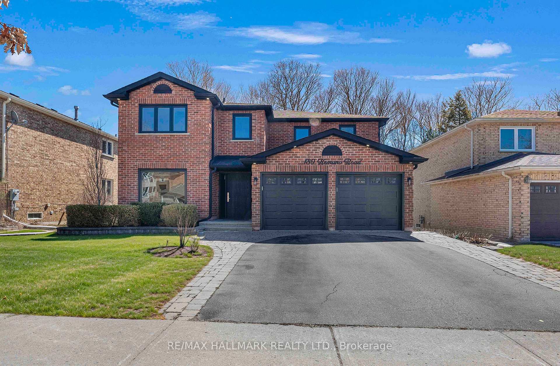Photo 2 of 189 Kemano Road, Aurora, Aurora Heights — HOMEH