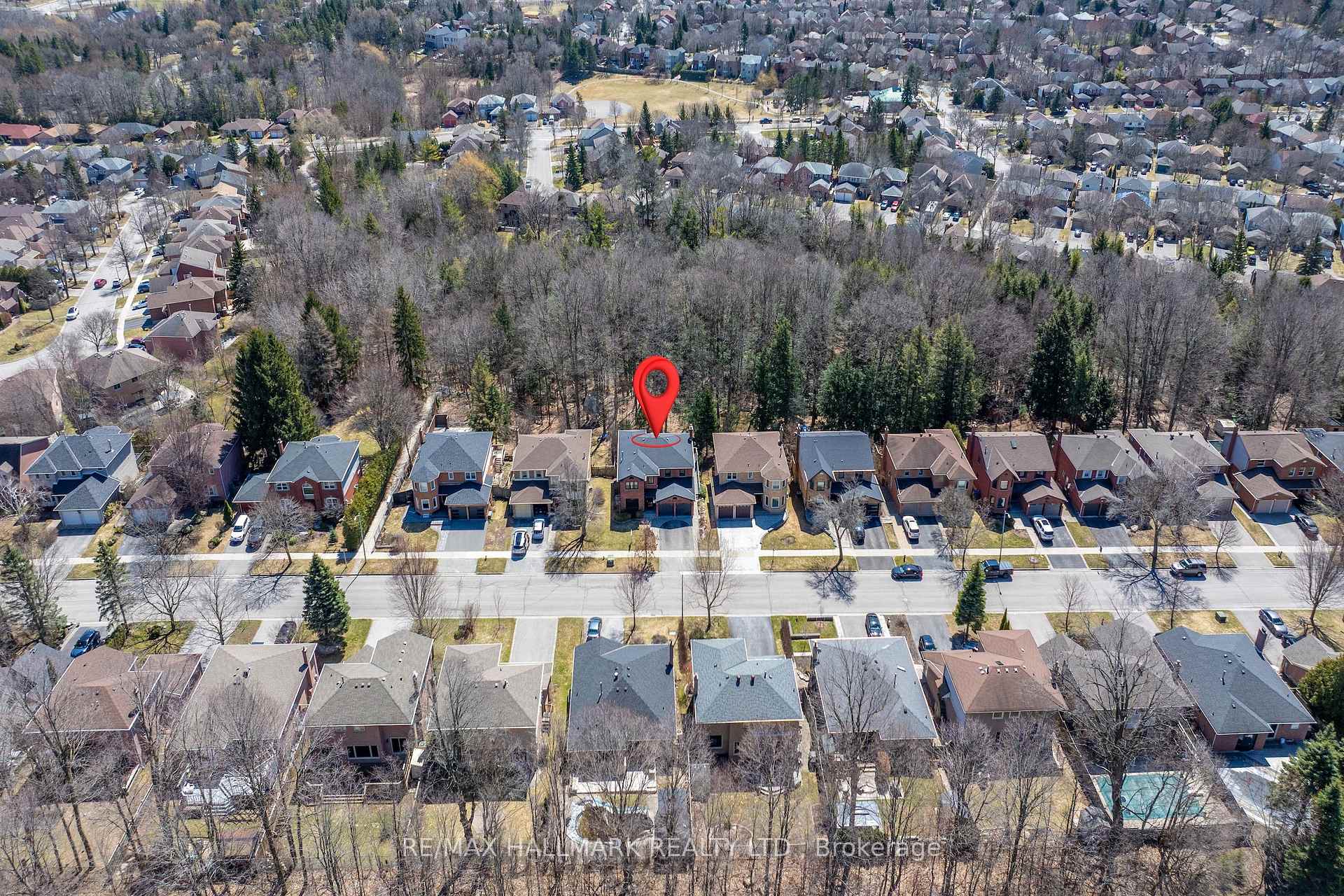 Photo 5 of 189 Kemano Road, Aurora, Aurora Heights — HOMEH