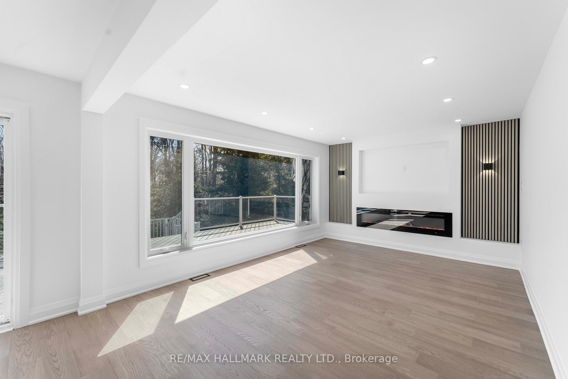 Photo 14 of 189 Kemano Road, Aurora, Aurora Heights — HOMEH
