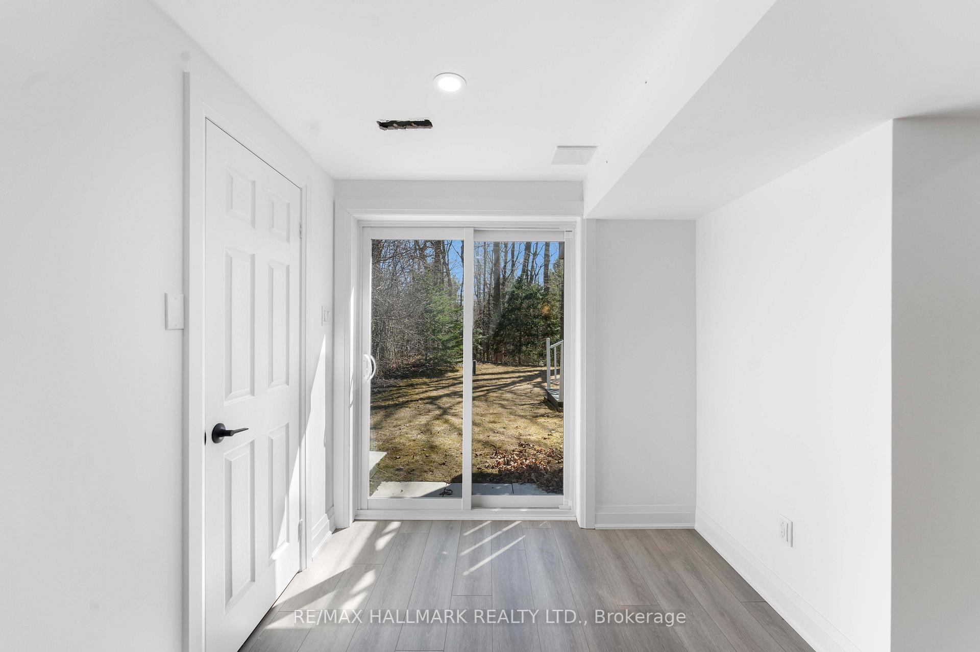 Photo 28 of 189 Kemano Road, Aurora, Aurora Heights — HOMEH