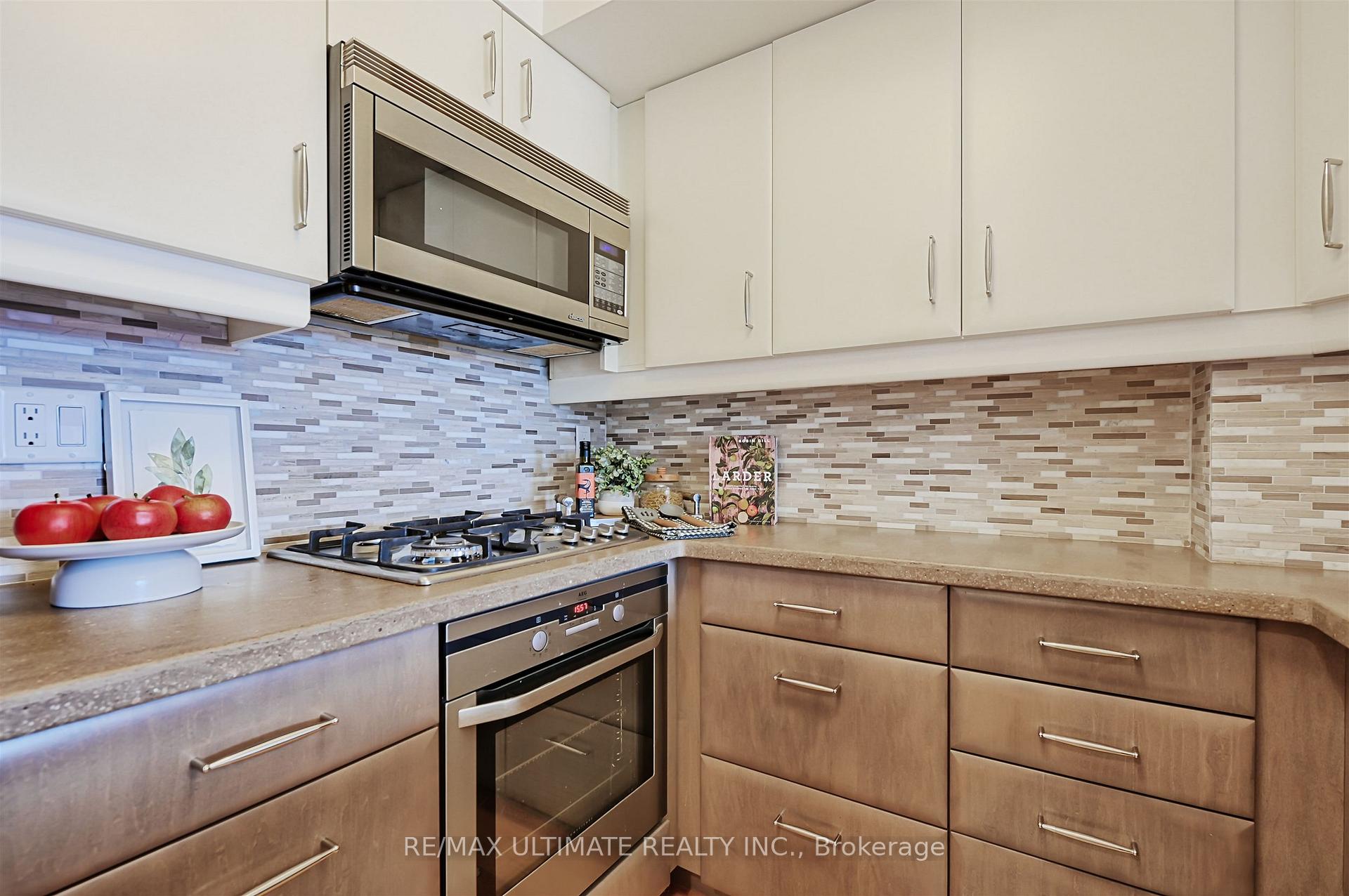 Photo 8 of Unit 808, 39 Parliament Street, Toronto, Waterfront Communities — HOMEH