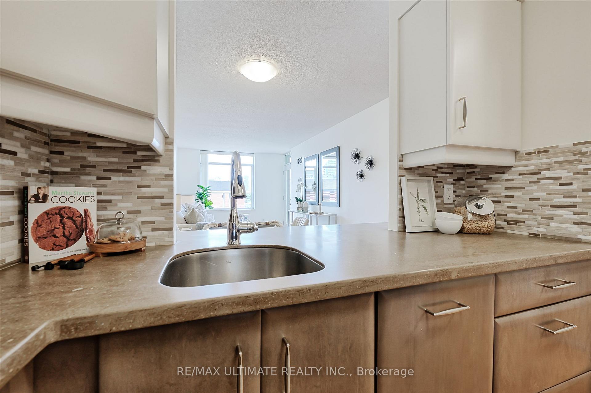 Photo 9 of Unit 808, 39 Parliament Street, Toronto, Waterfront Communities — HOMEH