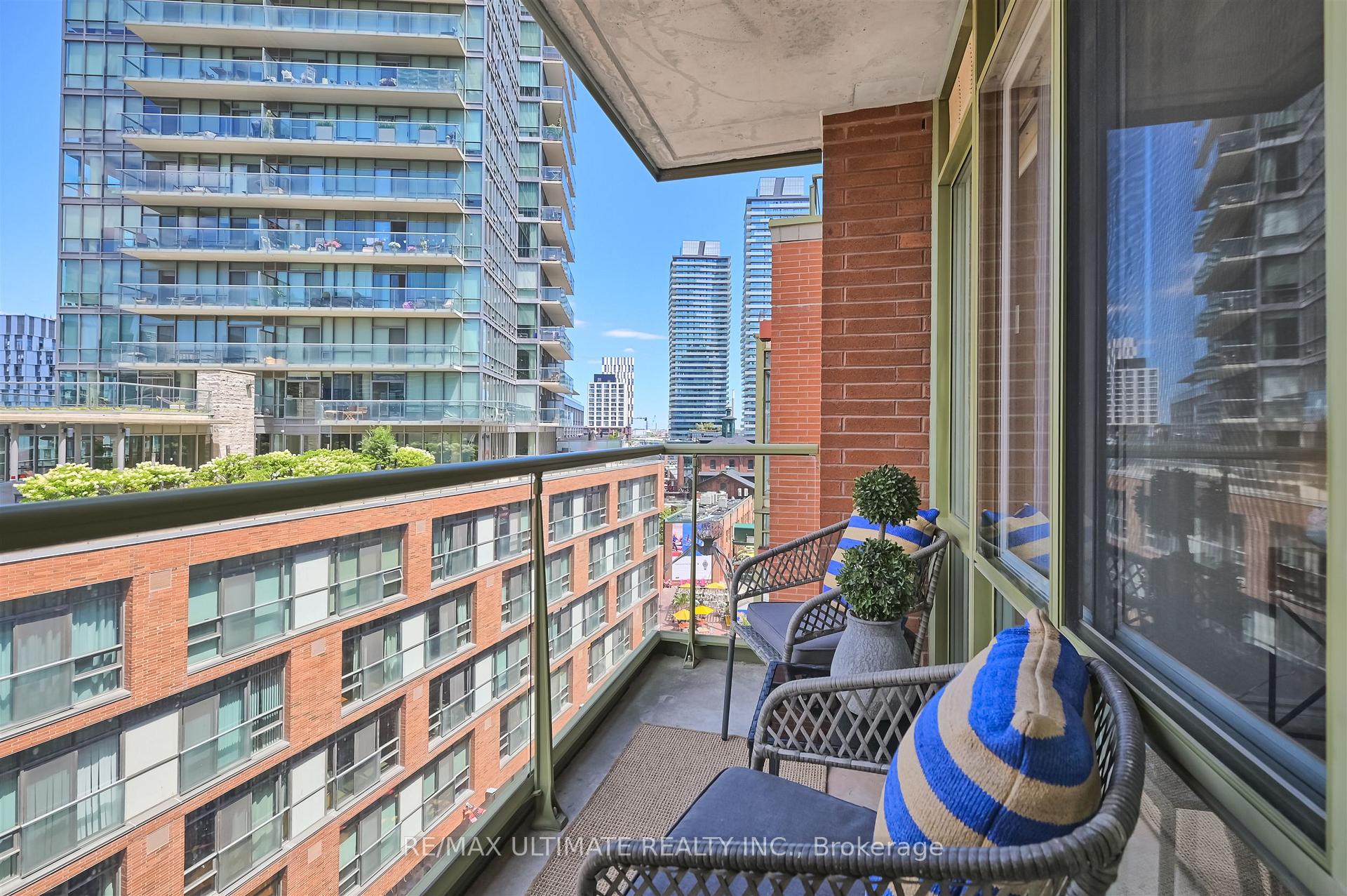 Photo 27 of Unit 808, 39 Parliament Street, Toronto, Waterfront Communities — HOMEH