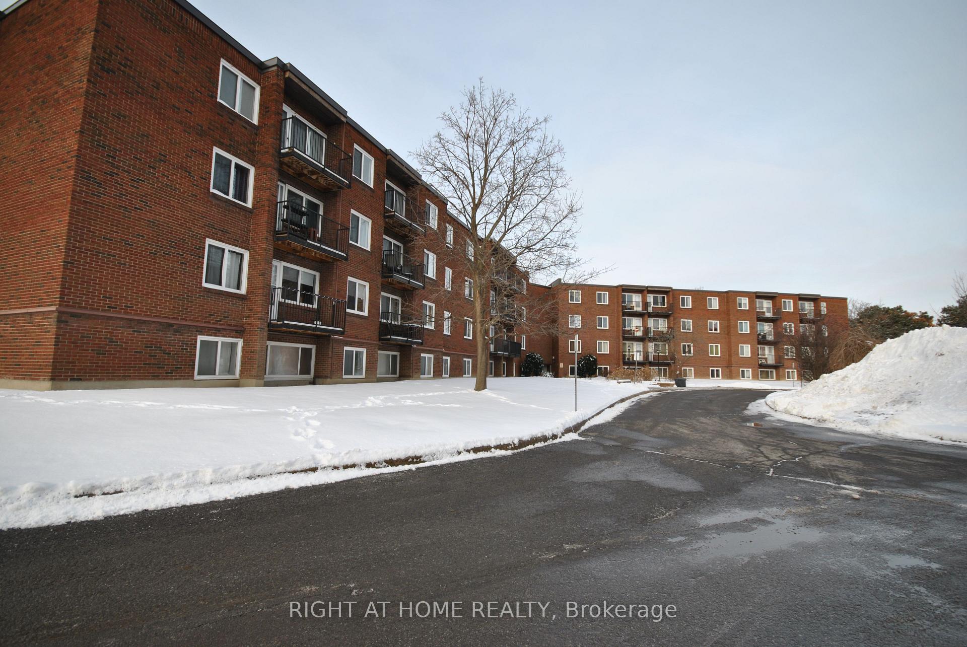 Photo 1 of Unit 106C, 2041 Arrowsmith Drive, Ottawa, Beacon Hill South — HOMEH