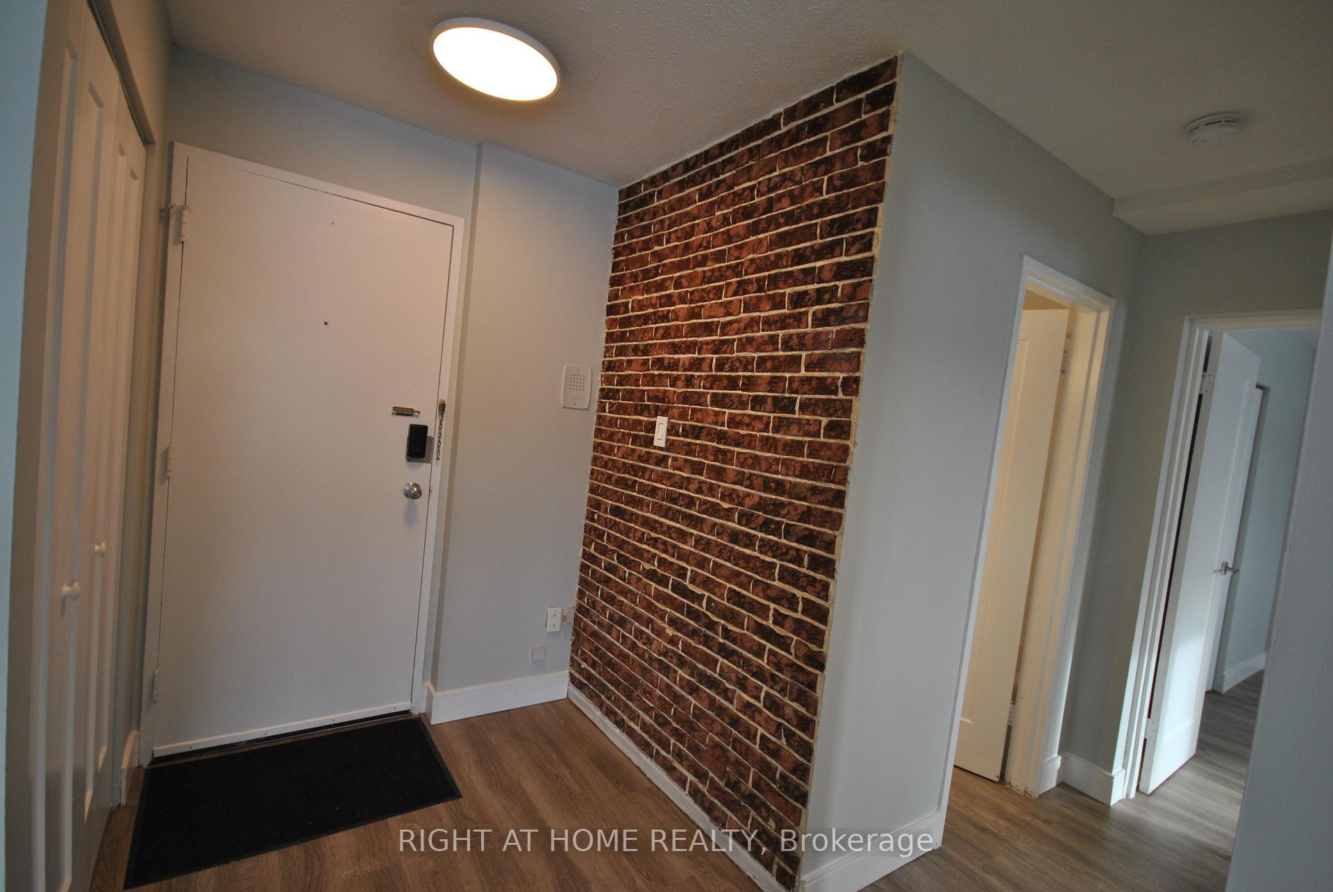 Photo 4 of Unit 106C, 2041 Arrowsmith Drive, Ottawa, Beacon Hill South — HOMEH