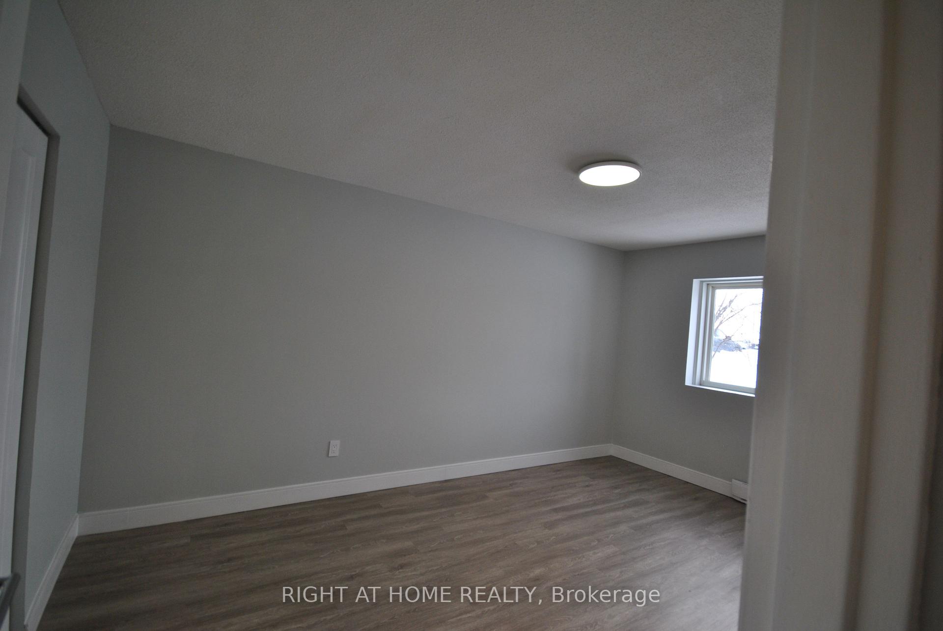 Photo 14 of Unit 106C, 2041 Arrowsmith Drive, Ottawa, Beacon Hill South — HOMEH