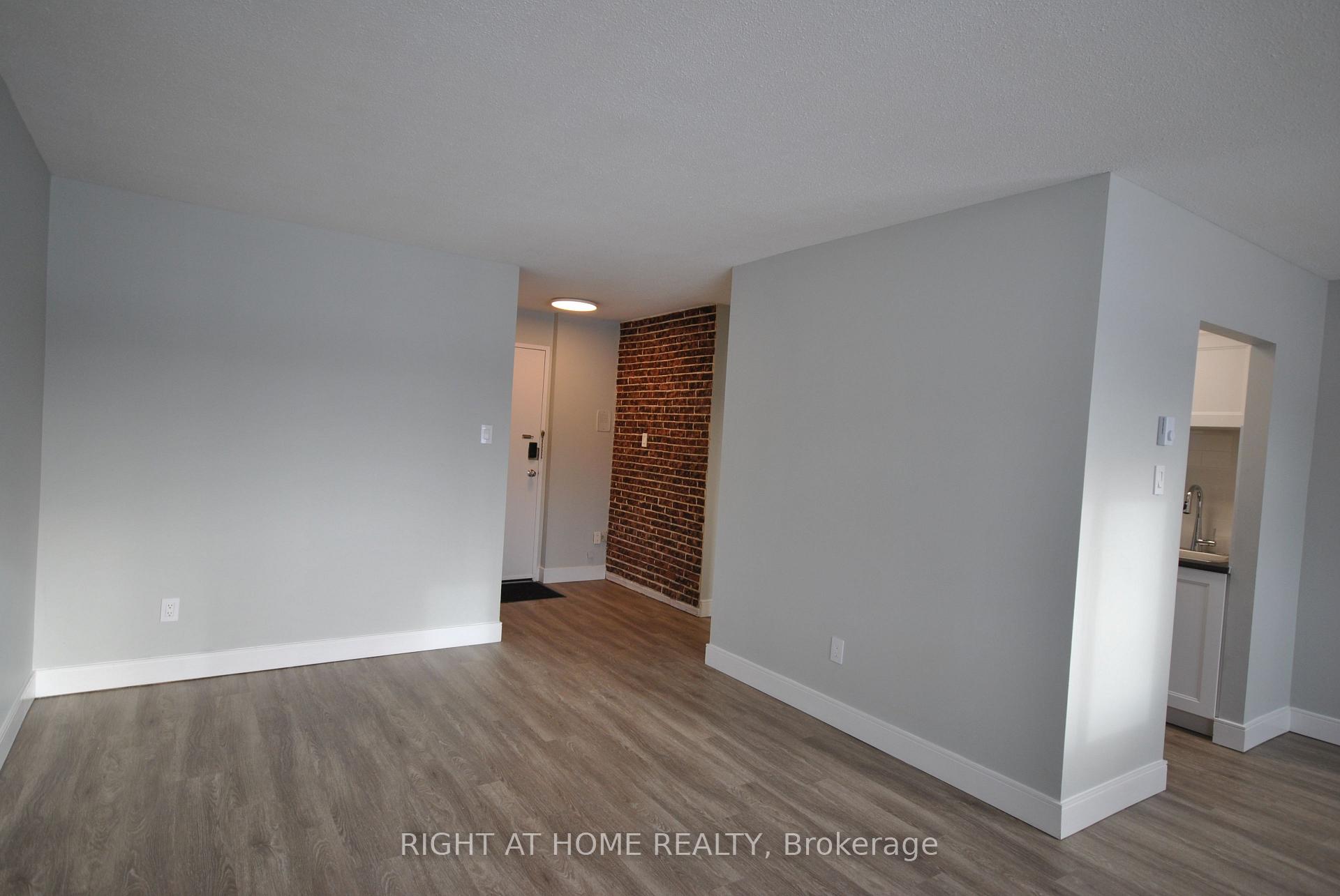 Photo 19 of Unit 106C, 2041 Arrowsmith Drive, Ottawa, Beacon Hill South — HOMEH