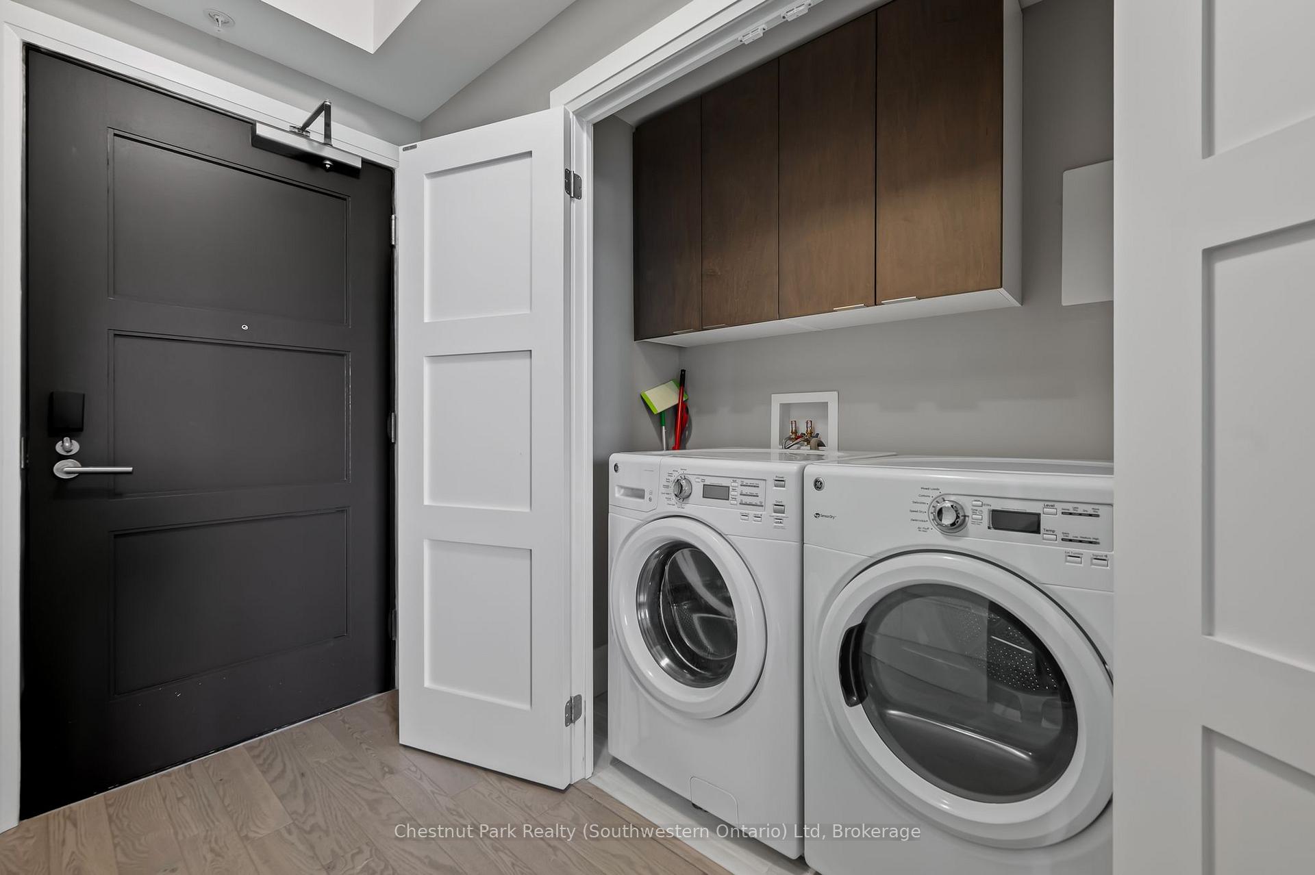 Photo 9 of Unit 1007, 63 Arthur Street S, Guelph, St. Patrick's Ward — HOMEH