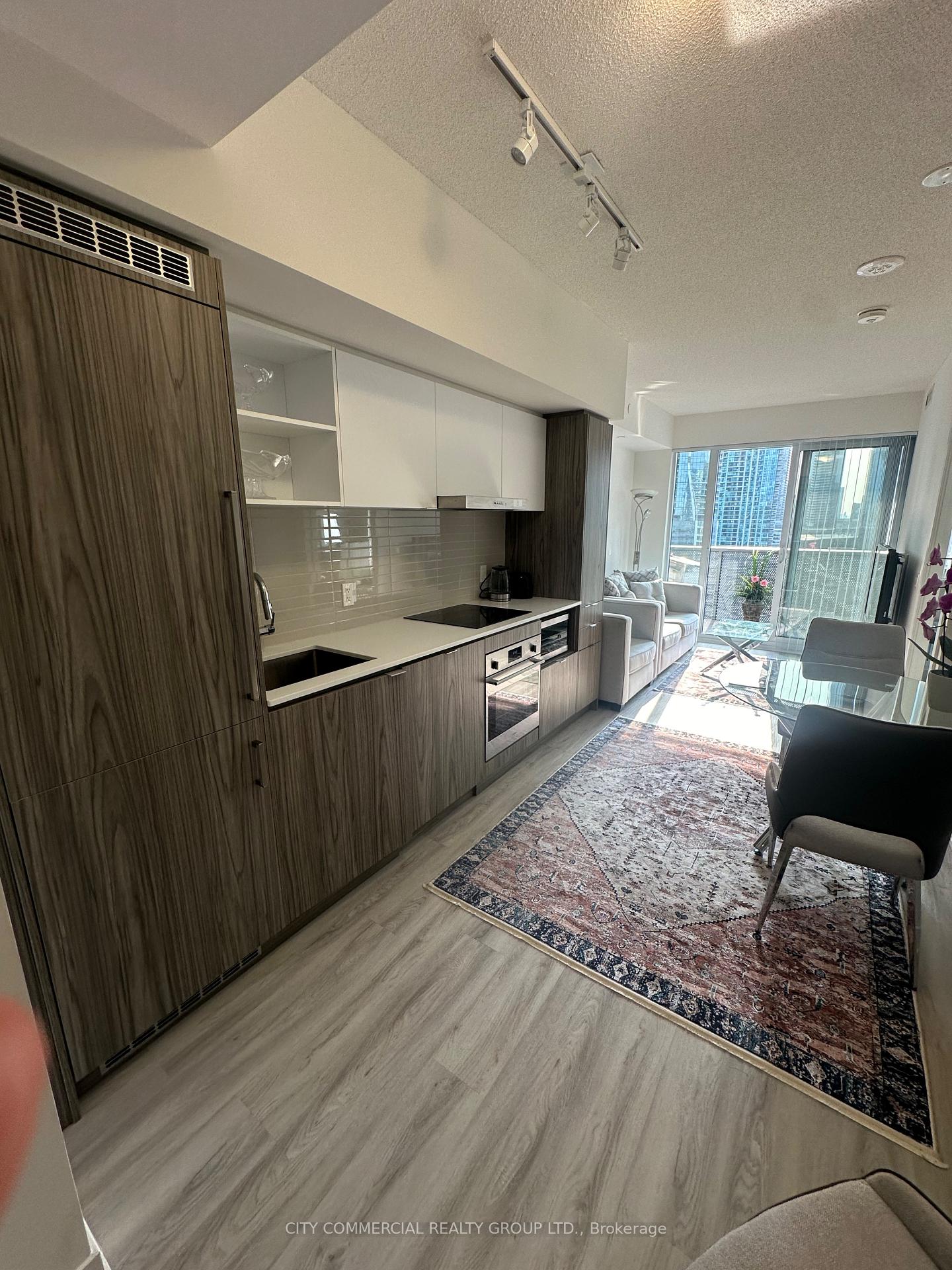 Photo 8 of Unit 1616, 55 Cooper Street, Toronto, Waterfront Communities — HOMEH