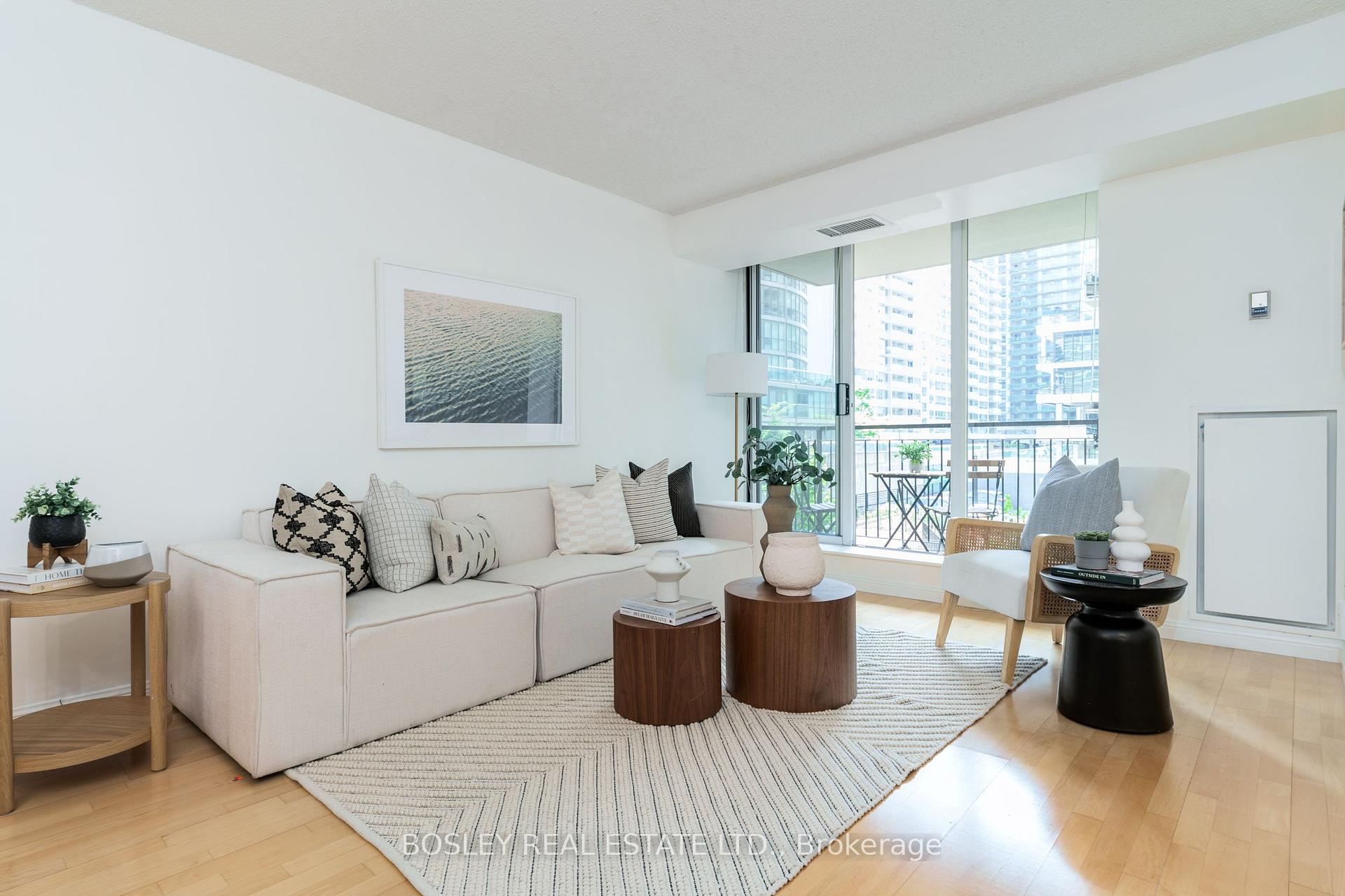 Photo 1 of Unit 312, 188 Redpath Avenue, Toronto, Mount Pleasant West — HOMEH