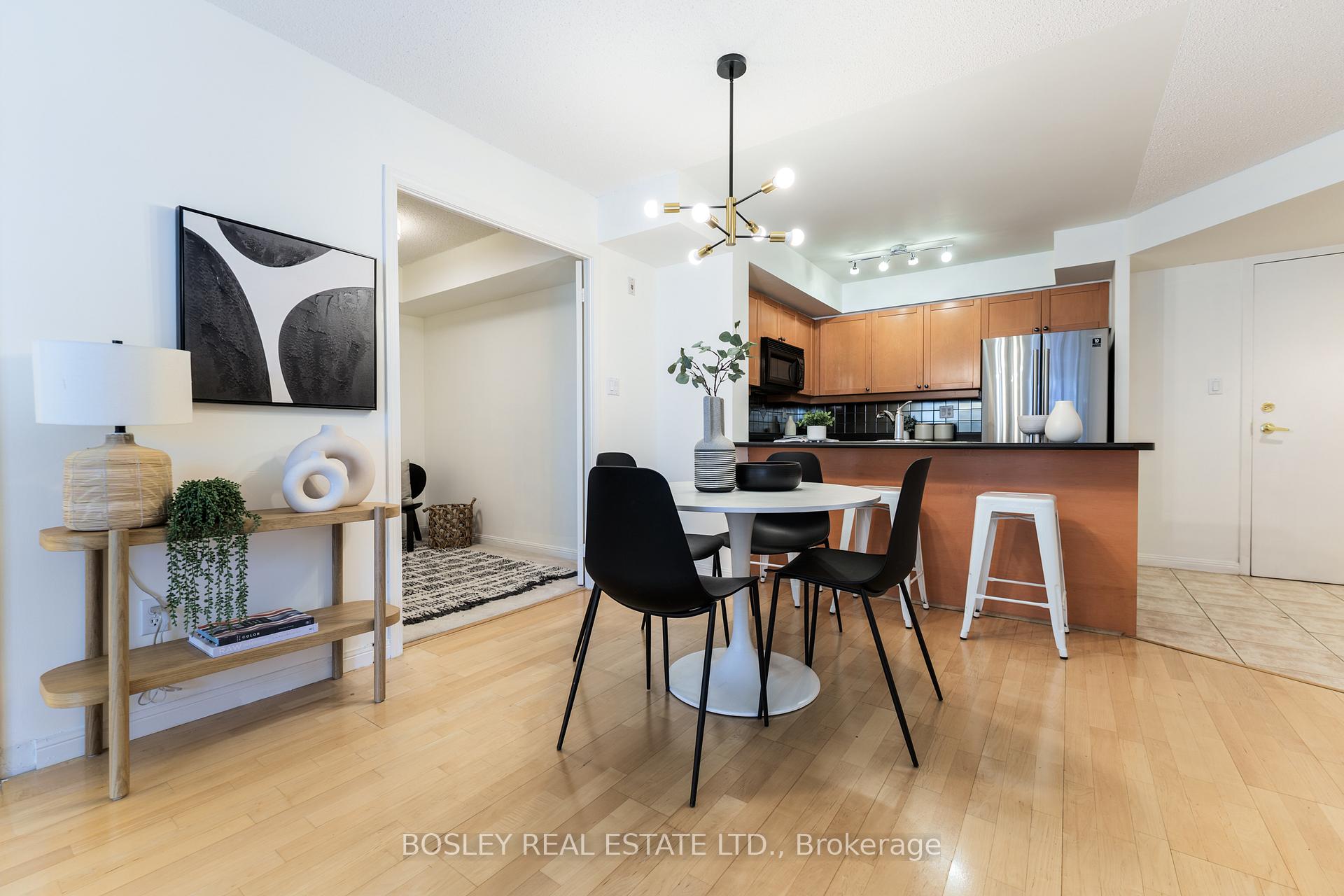 Photo 10 of Unit 312, 188 Redpath Avenue, Toronto, Mount Pleasant West — HOMEH