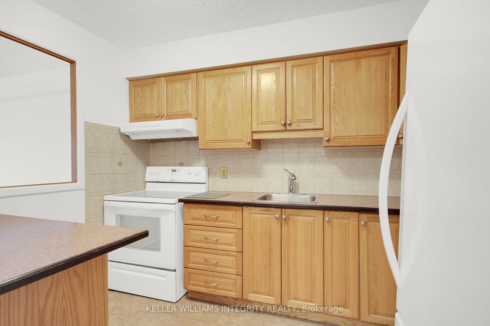 Photo 13 of Unit 1601, 158B Mcarthur Avenue, Ottawa, Vanier — HOMEH