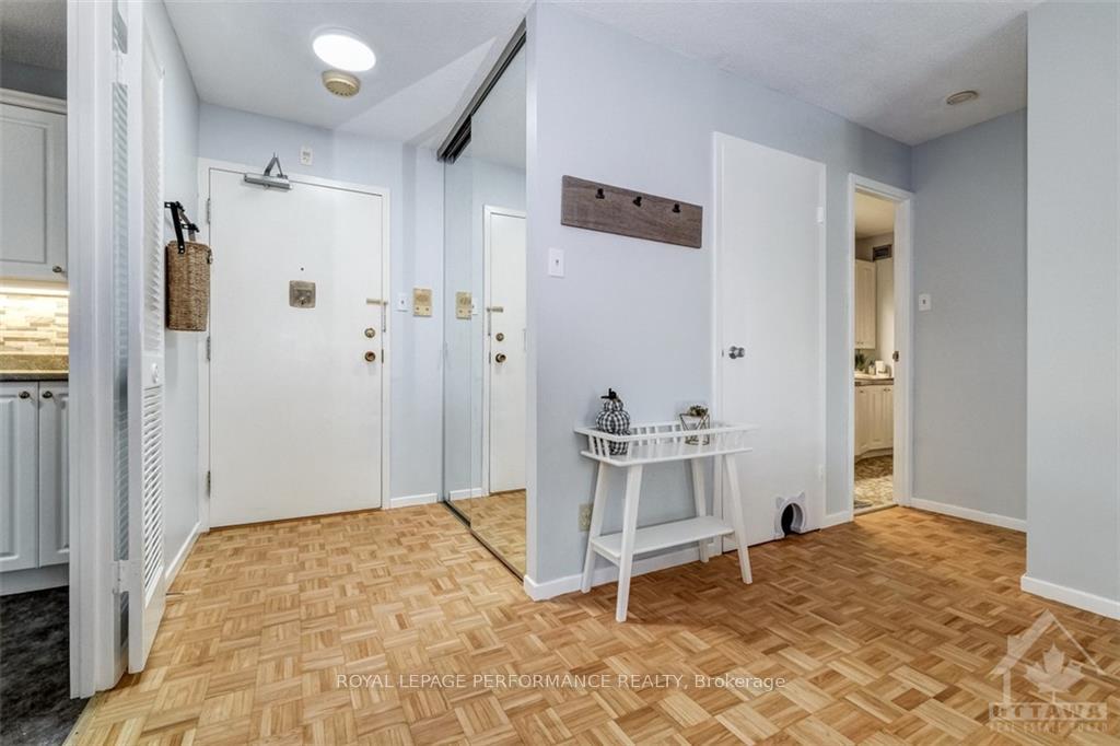 Photo 5 of Unit 415, 2951 Riverside Drive, Ottawa, Mooneys Bay/Riverside Park — HOMEH