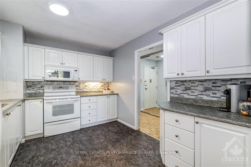 Photo 15 of Unit 415, 2951 Riverside Drive, Ottawa, Mooneys Bay/Riverside Park — HOMEH