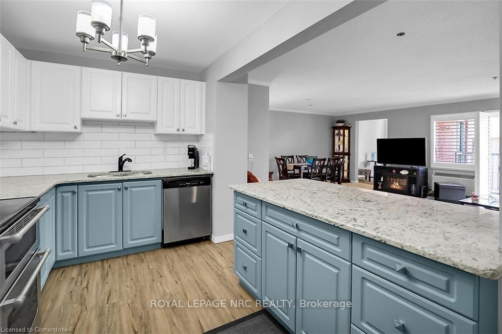 Photo 6 of Unit 302, 6 Niagara Street, Grimsby, Grimsby West — HOMEH