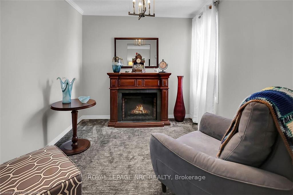 Photo 15 of Unit 302, 6 Niagara Street, Grimsby, Grimsby West — HOMEH