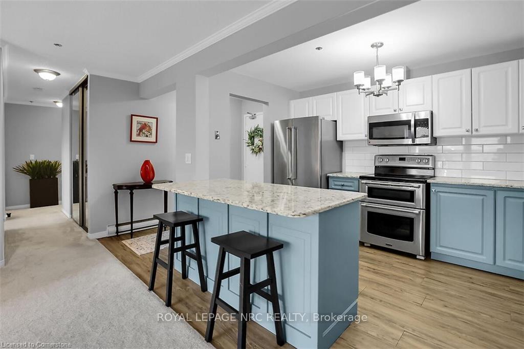 Photo 17 of Unit 302, 6 Niagara Street, Grimsby, Grimsby West — HOMEH