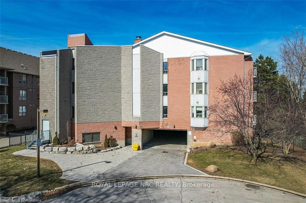 Photo 28 of Unit 302, 6 Niagara Street, Grimsby, Grimsby West — HOMEH