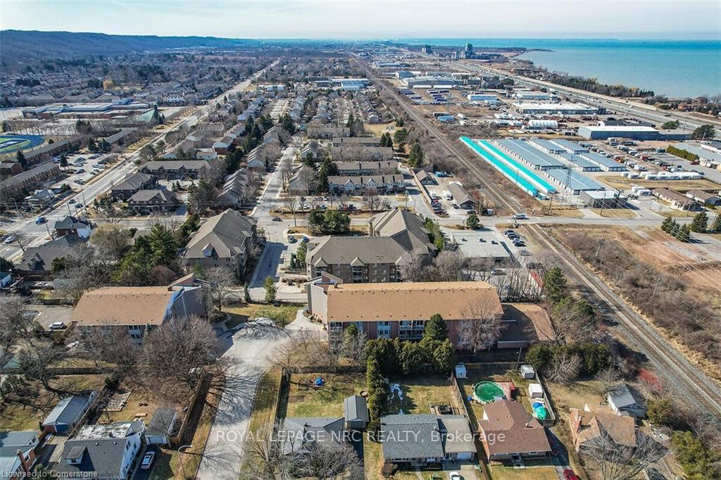 Photo 29 of Unit 302, 6 Niagara Street, Grimsby, Grimsby West — HOMEH