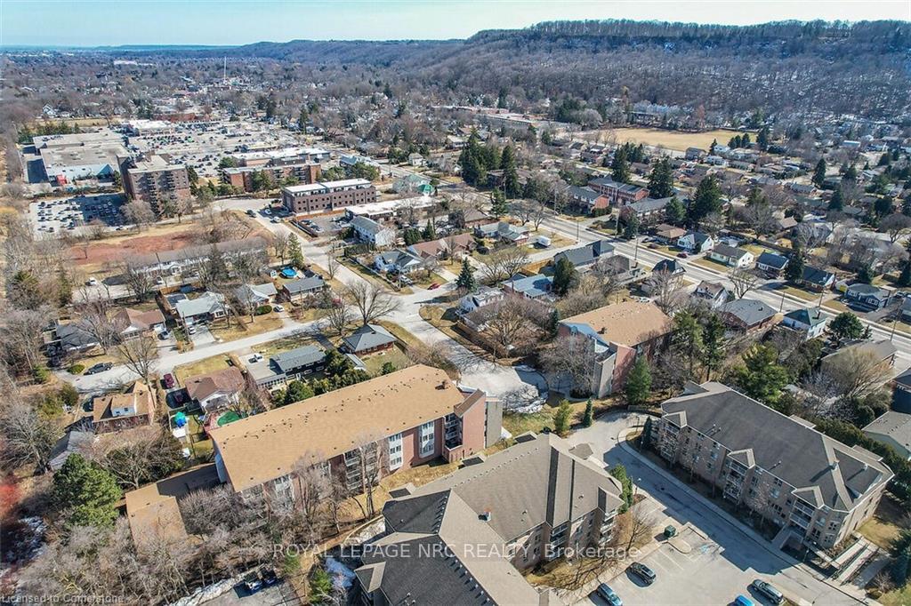 Photo 34 of Unit 302, 6 Niagara Street, Grimsby, Grimsby West — HOMEH
