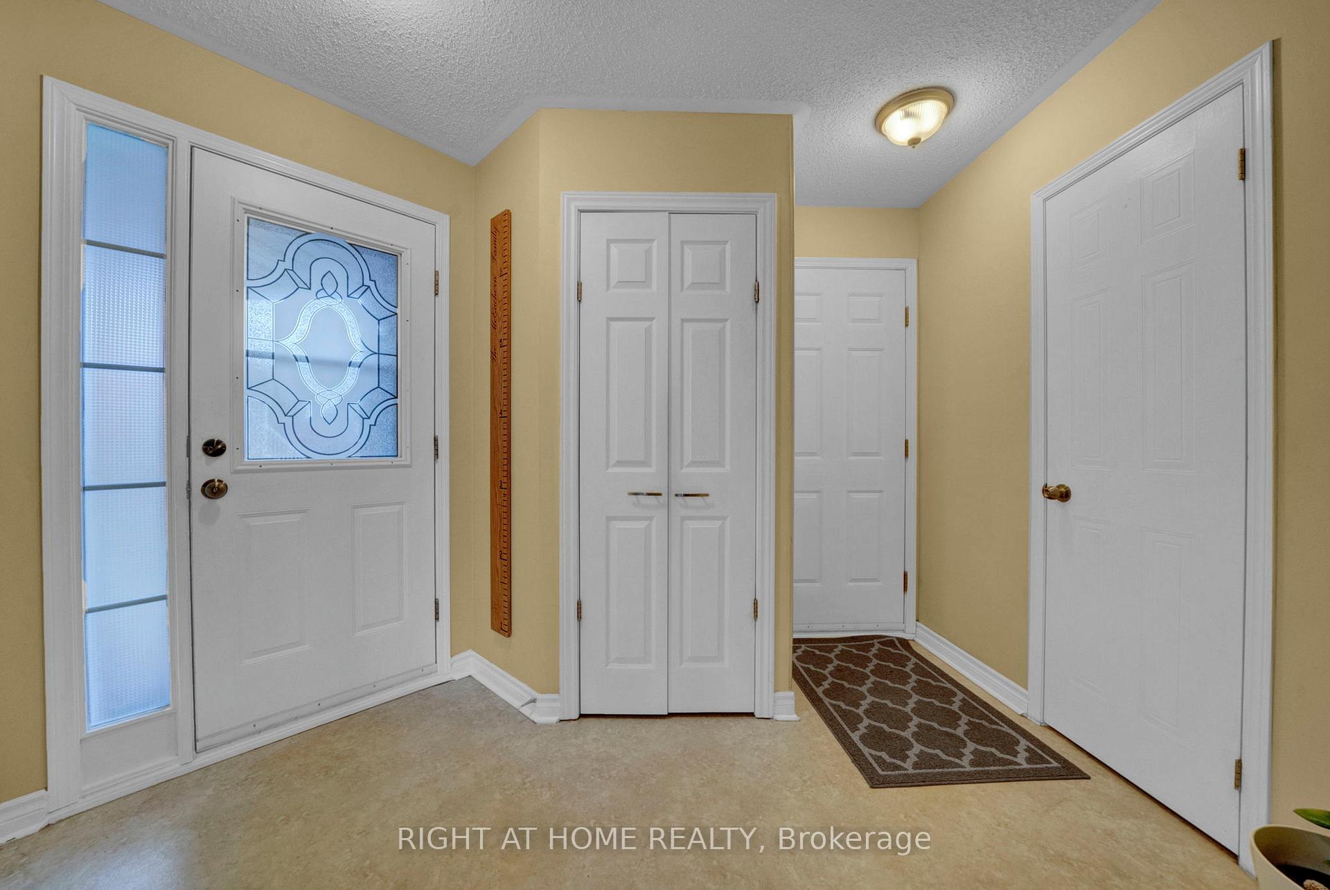 Photo 3 of 170 High Street, Clarington, Bowmanville — HOMEH