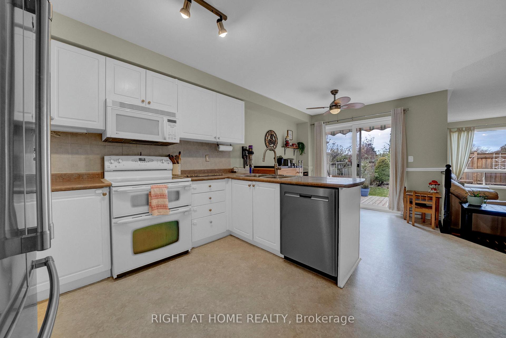 Photo 4 of 170 High Street, Clarington, Bowmanville — HOMEH