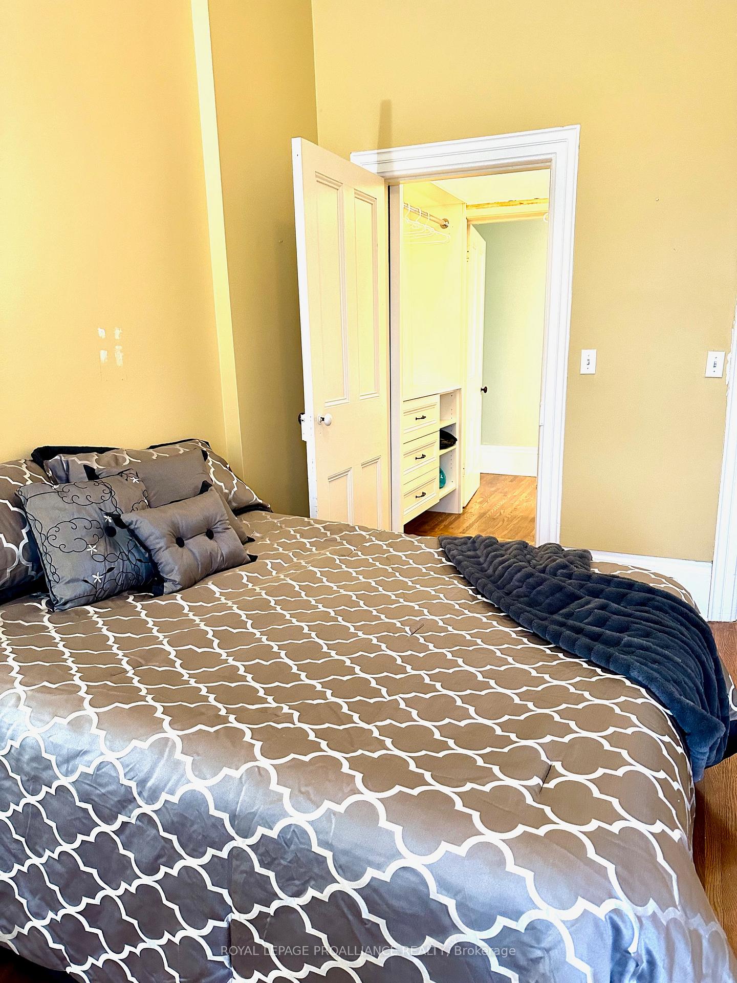 Photo 3 of Unit 3, 237 John Street E, Belleville, Belleville Ward — HOMEH