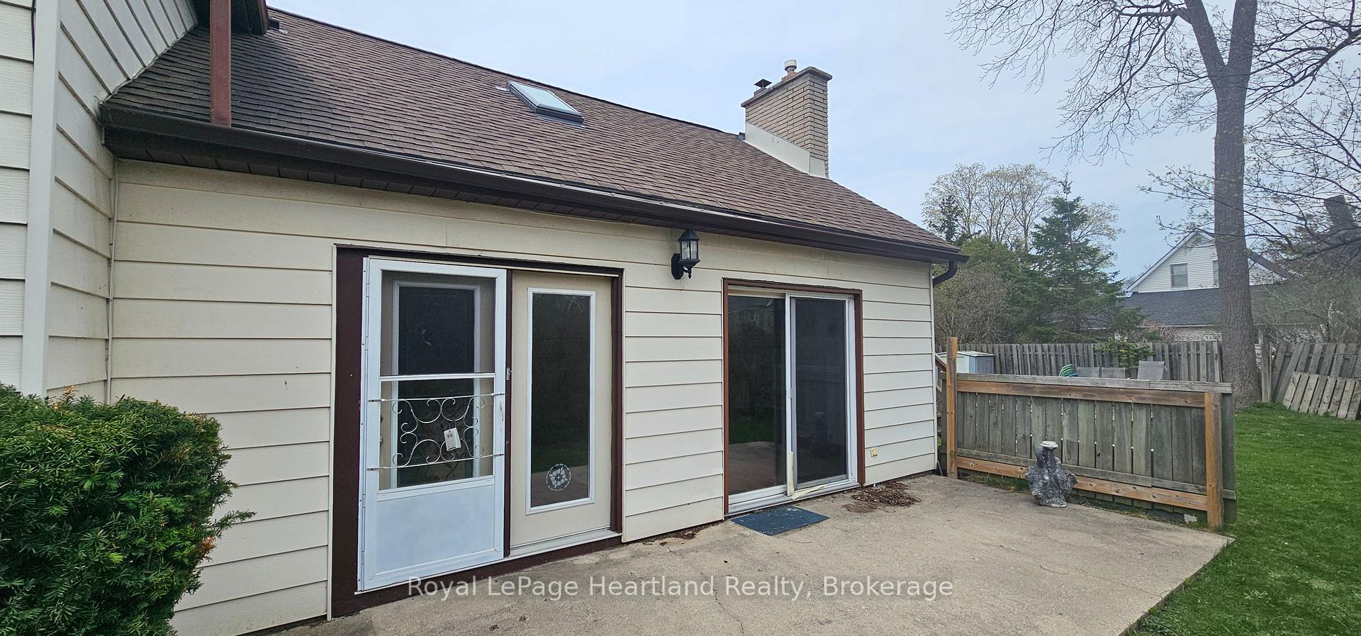 Photo 1 of Unit Apt. B, 43 Trafalgar Street, Goderich, Goderich (Town) — HOMEH