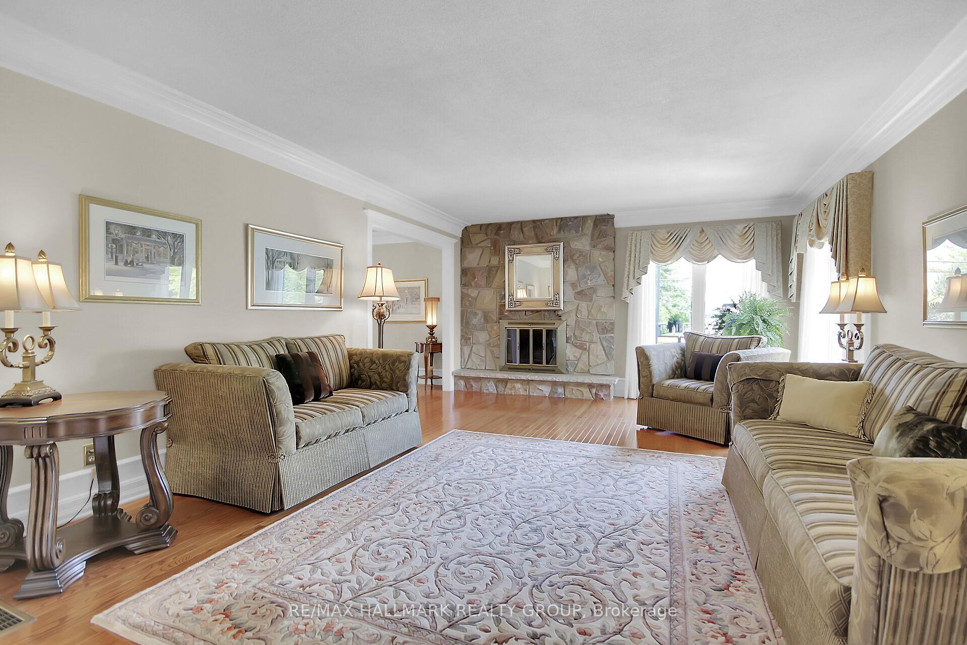 Photo 6 of 216 Grandview Road, Ottawa, Crystal Bay/Rocky Point — HOMEH