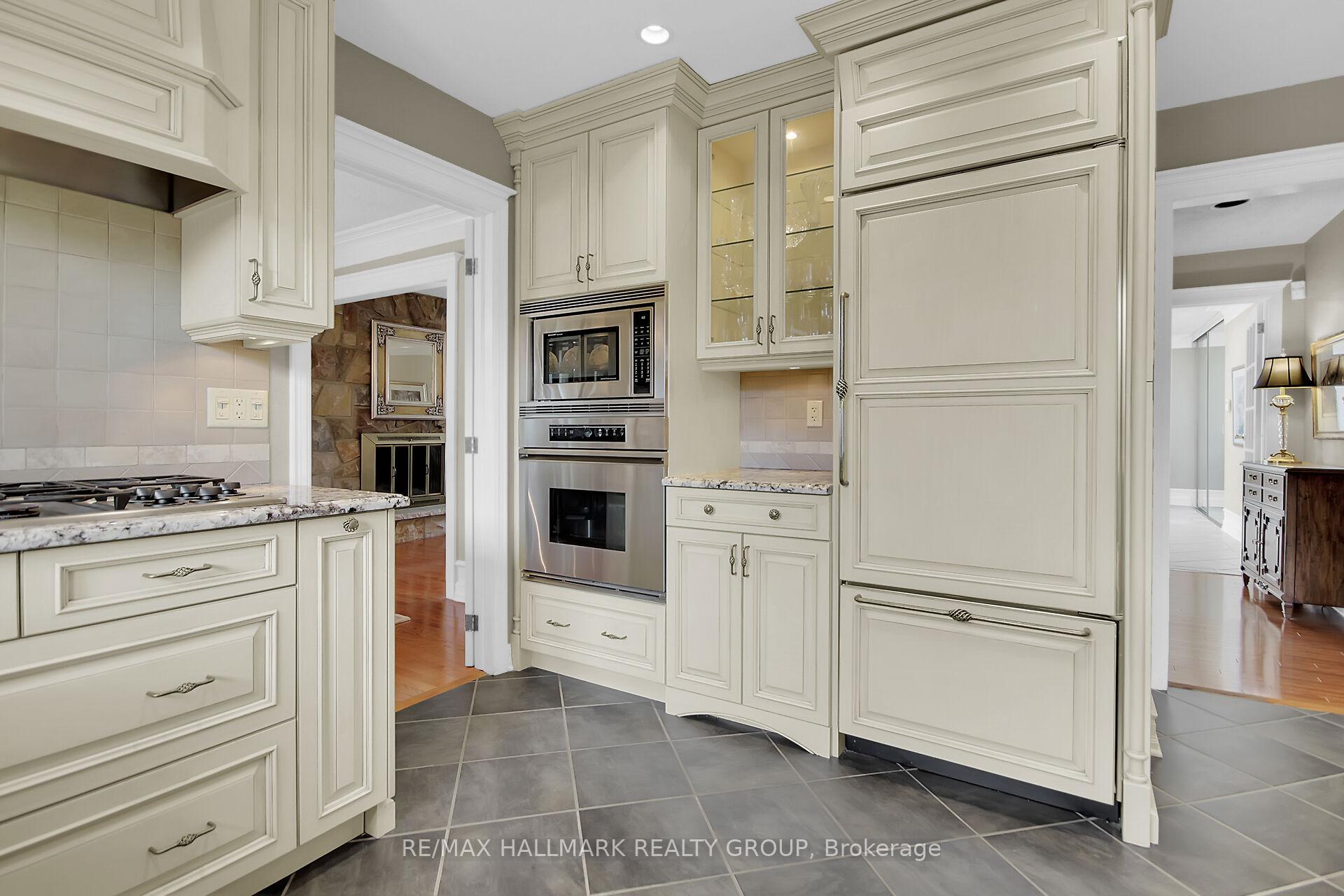 Photo 26 of 216 Grandview Road, Ottawa, Crystal Bay/Rocky Point — HOMEH