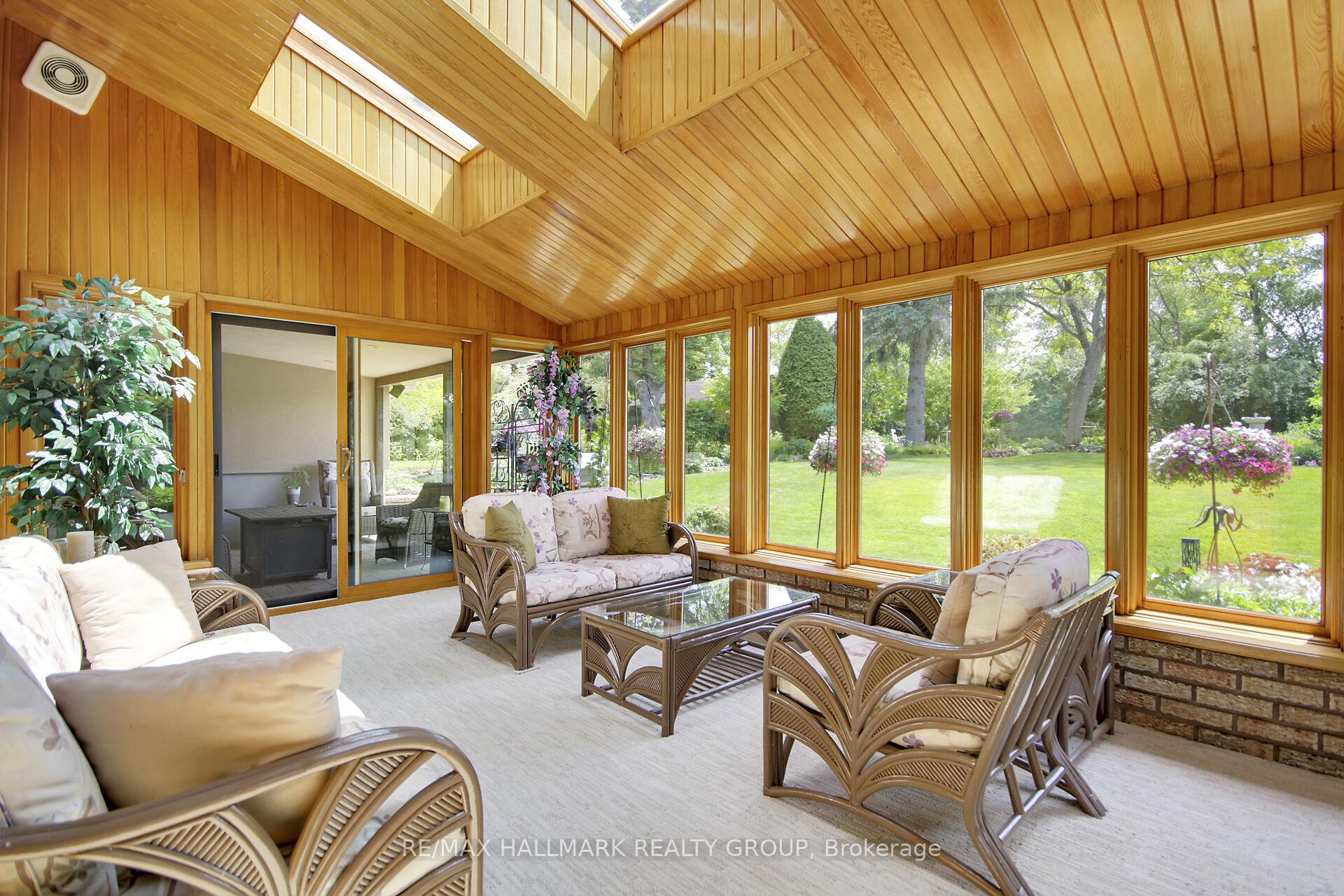 Photo 15 of 216 Grandview Road, Ottawa, Crystal Bay/Rocky Point — HOMEH
