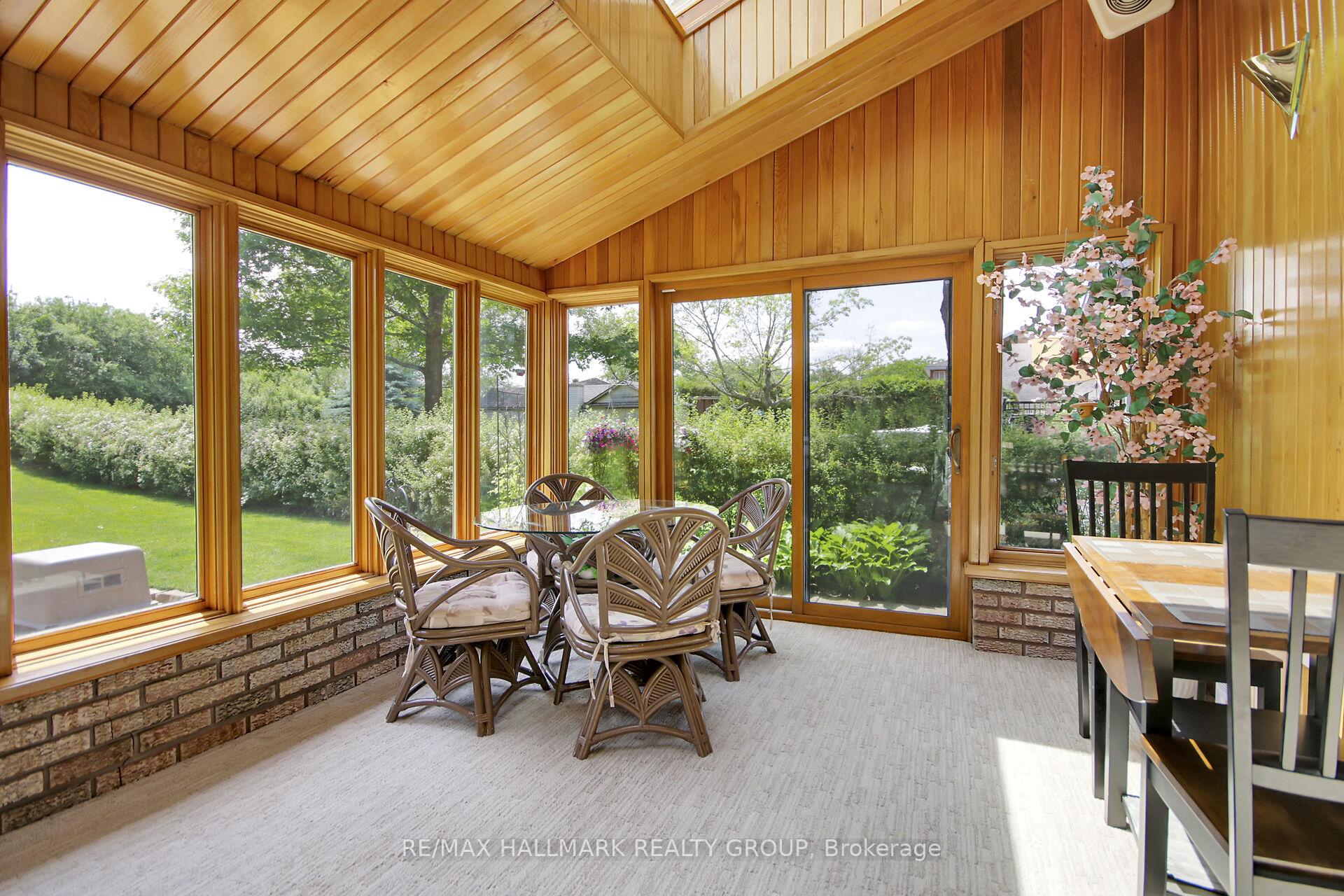 Photo 16 of 216 Grandview Road, Ottawa, Crystal Bay/Rocky Point — HOMEH