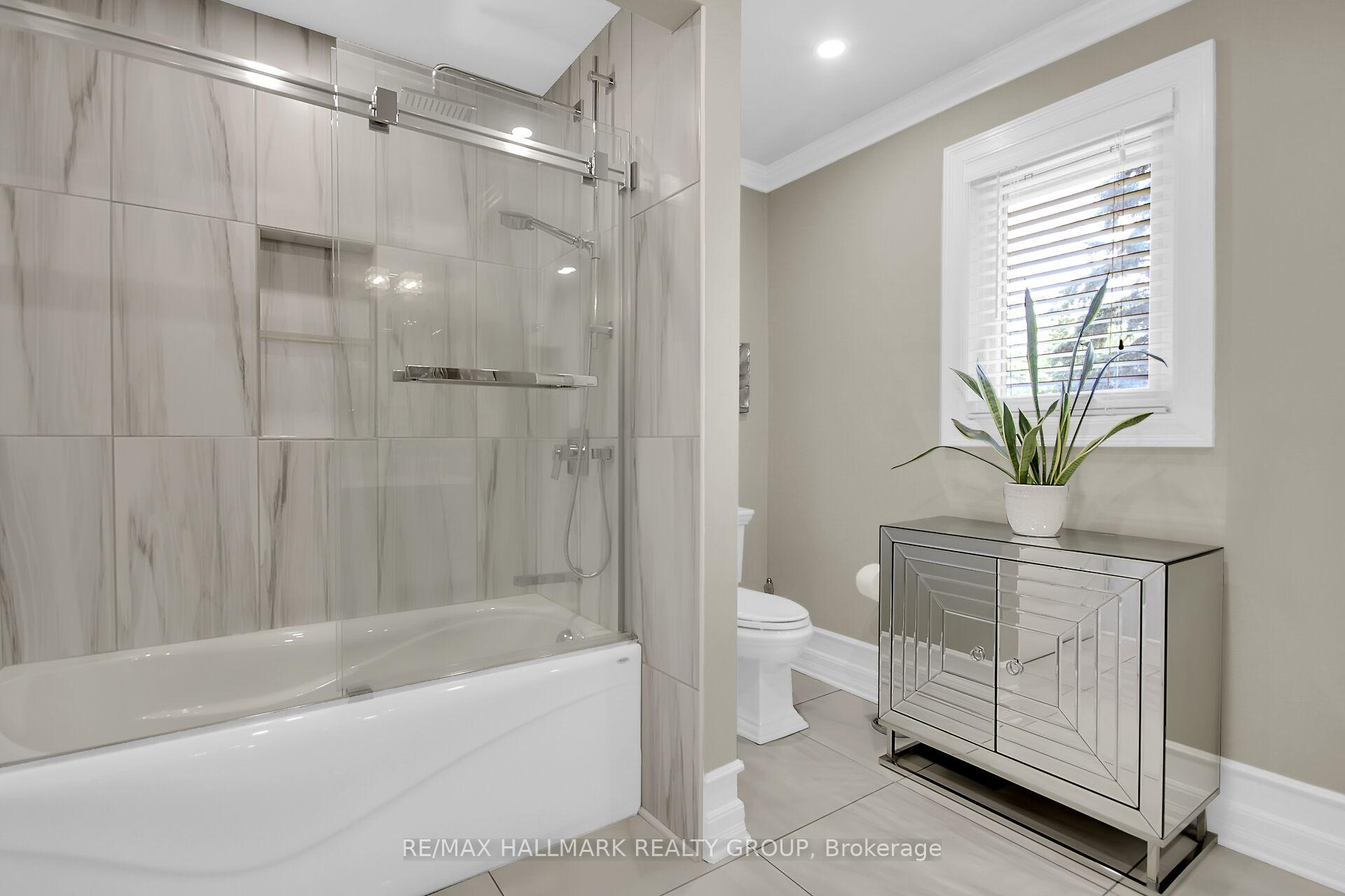 Photo 20 of 216 Grandview Road, Ottawa, Crystal Bay/Rocky Point — HOMEH