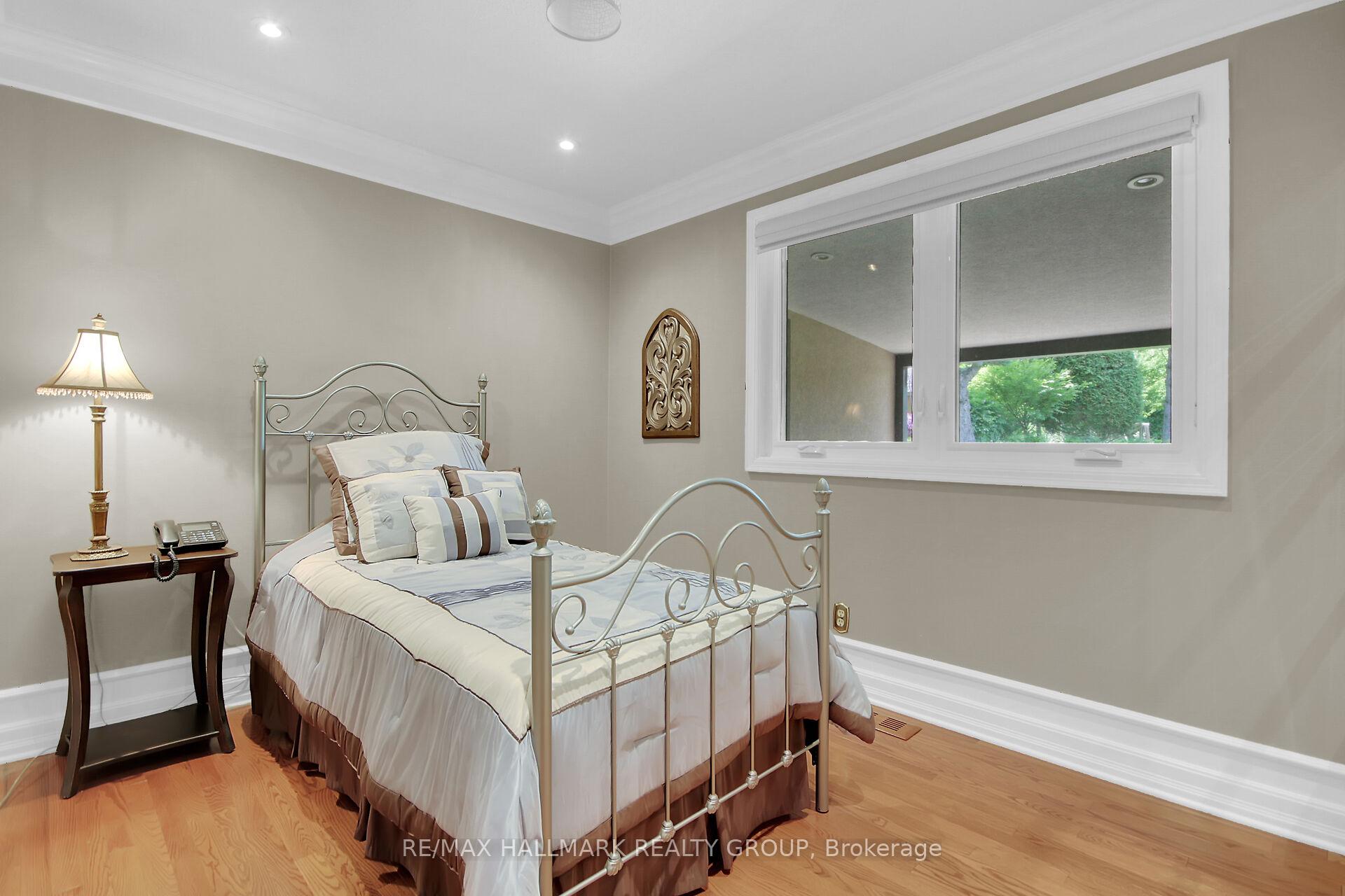 Photo 28 of 216 Grandview Road, Ottawa, Crystal Bay/Rocky Point — HOMEH