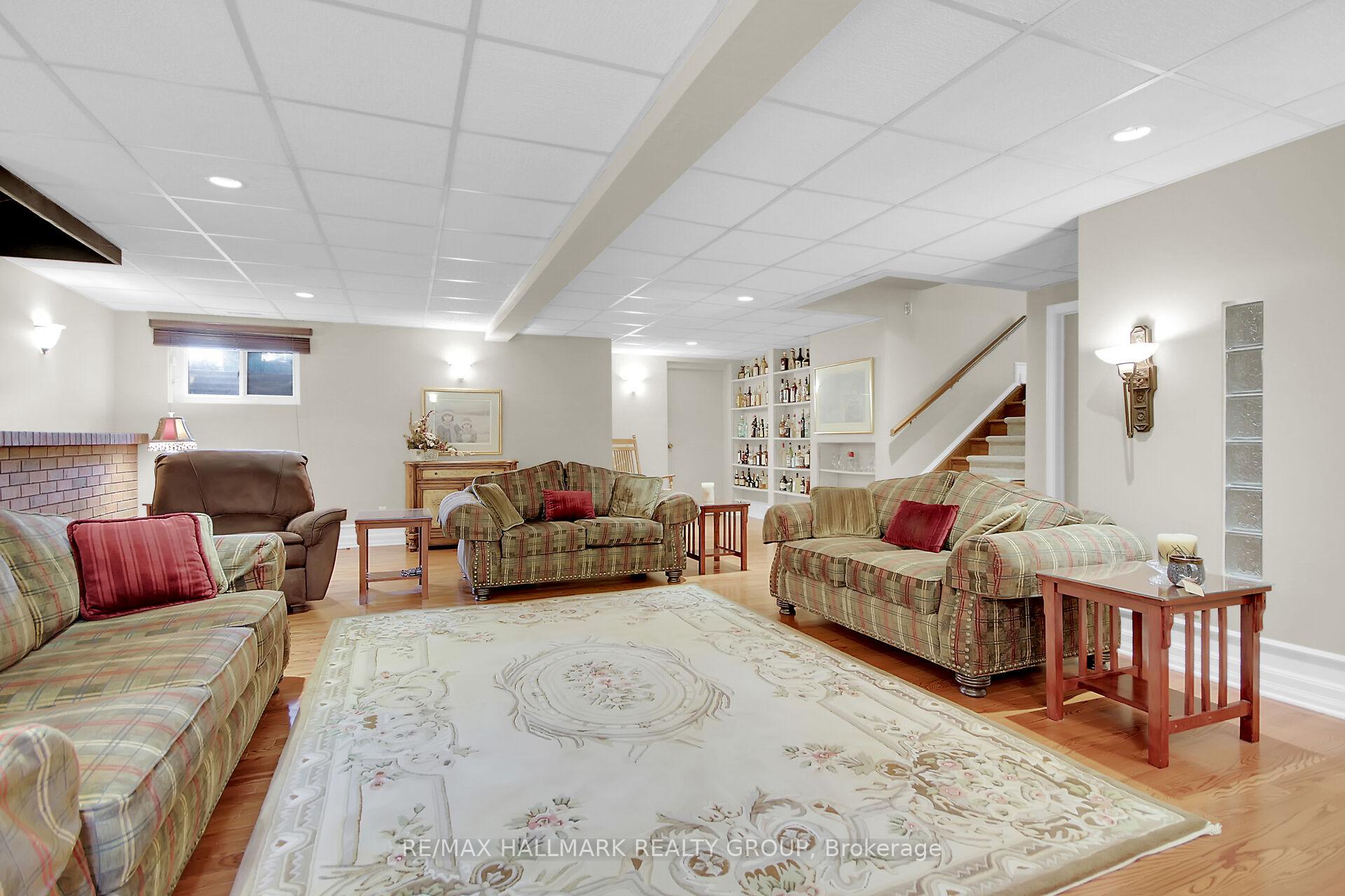 Photo 34 of 216 Grandview Road, Ottawa, Crystal Bay/Rocky Point — HOMEH