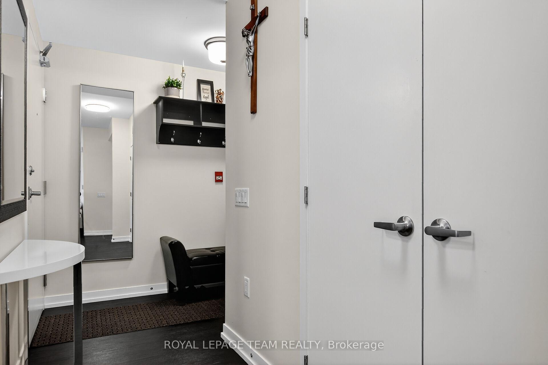 Photo 7 of Unit C, 225 Citiplace Drive, Ottawa, Merivale Industrial Park/Citiplace — HOMEH