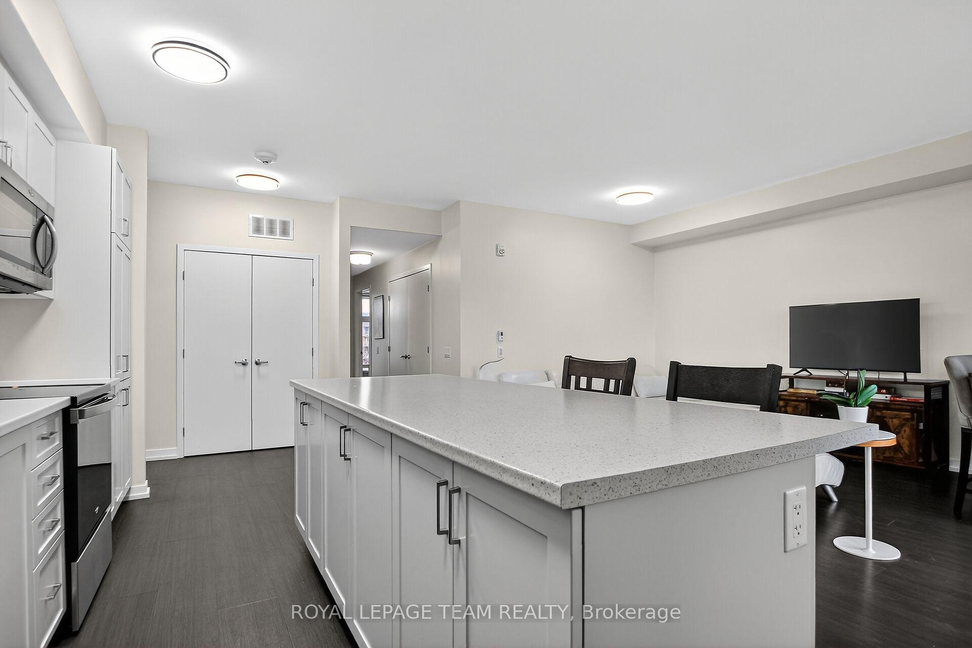 Photo 8 of Unit C, 225 Citiplace Drive, Ottawa, Merivale Industrial Park/Citiplace — HOMEH