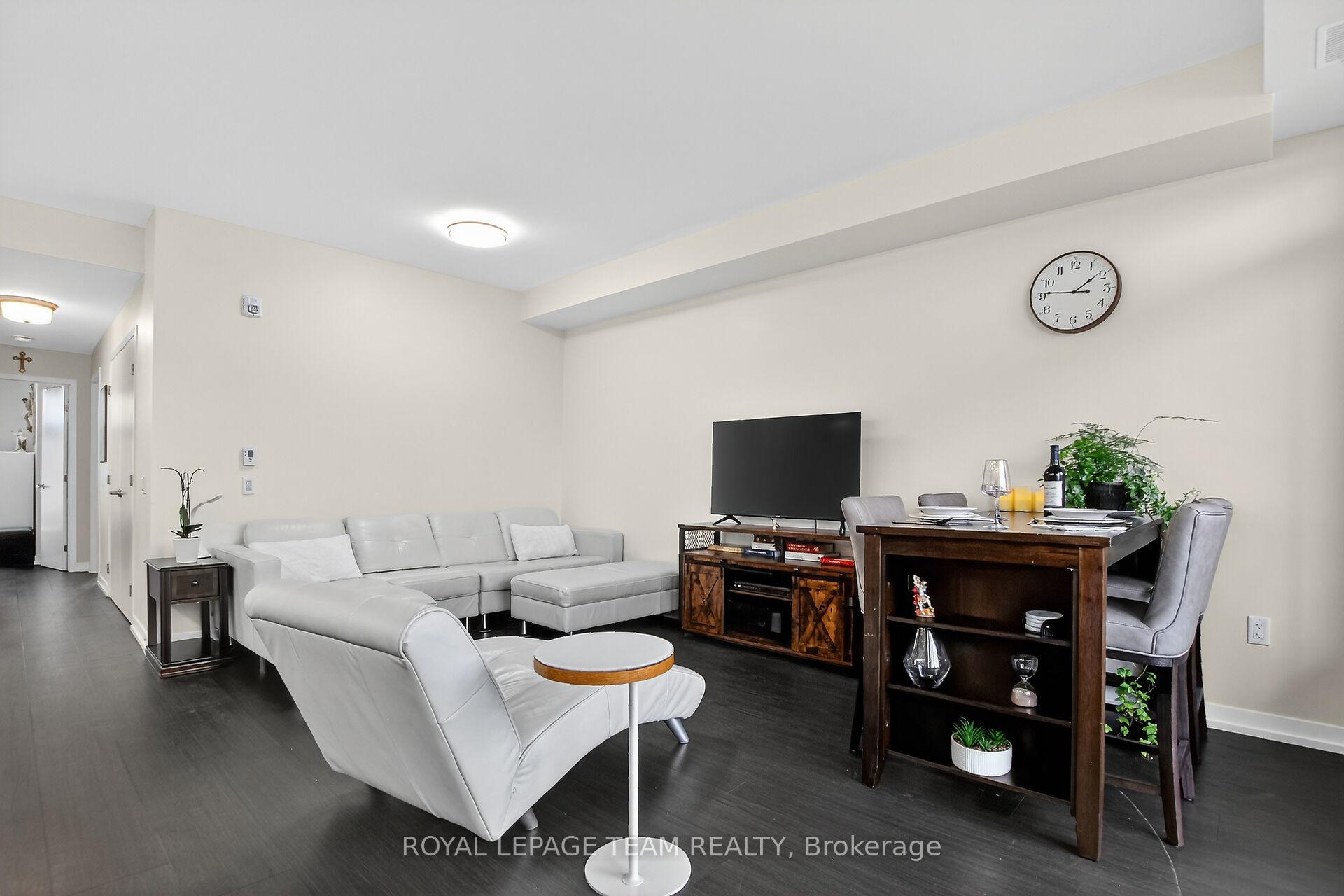Photo 17 of Unit C, 225 Citiplace Drive, Ottawa, Merivale Industrial Park/Citiplace — HOMEH