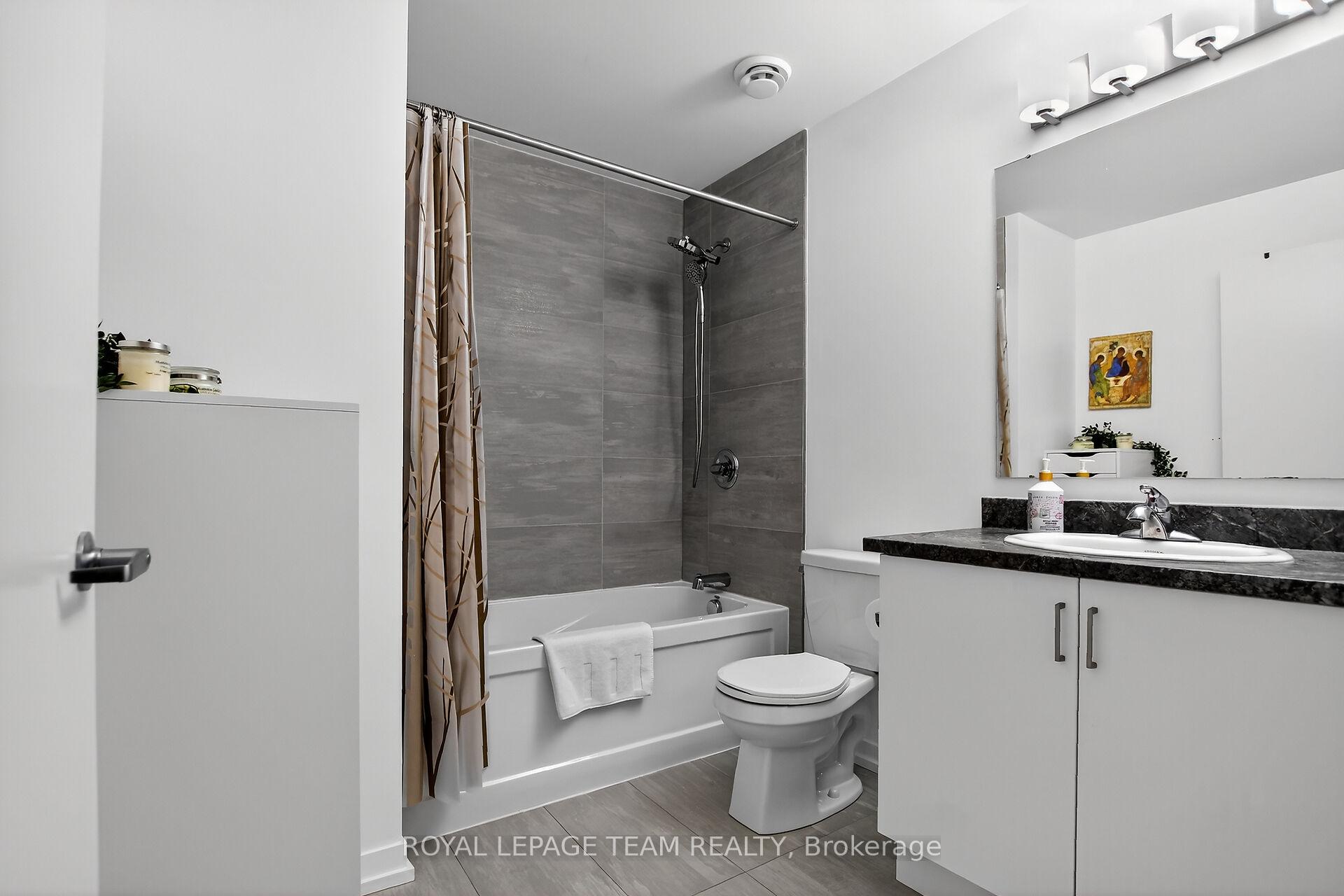 Photo 23 of Unit C, 225 Citiplace Drive, Ottawa, Merivale Industrial Park/Citiplace — HOMEH