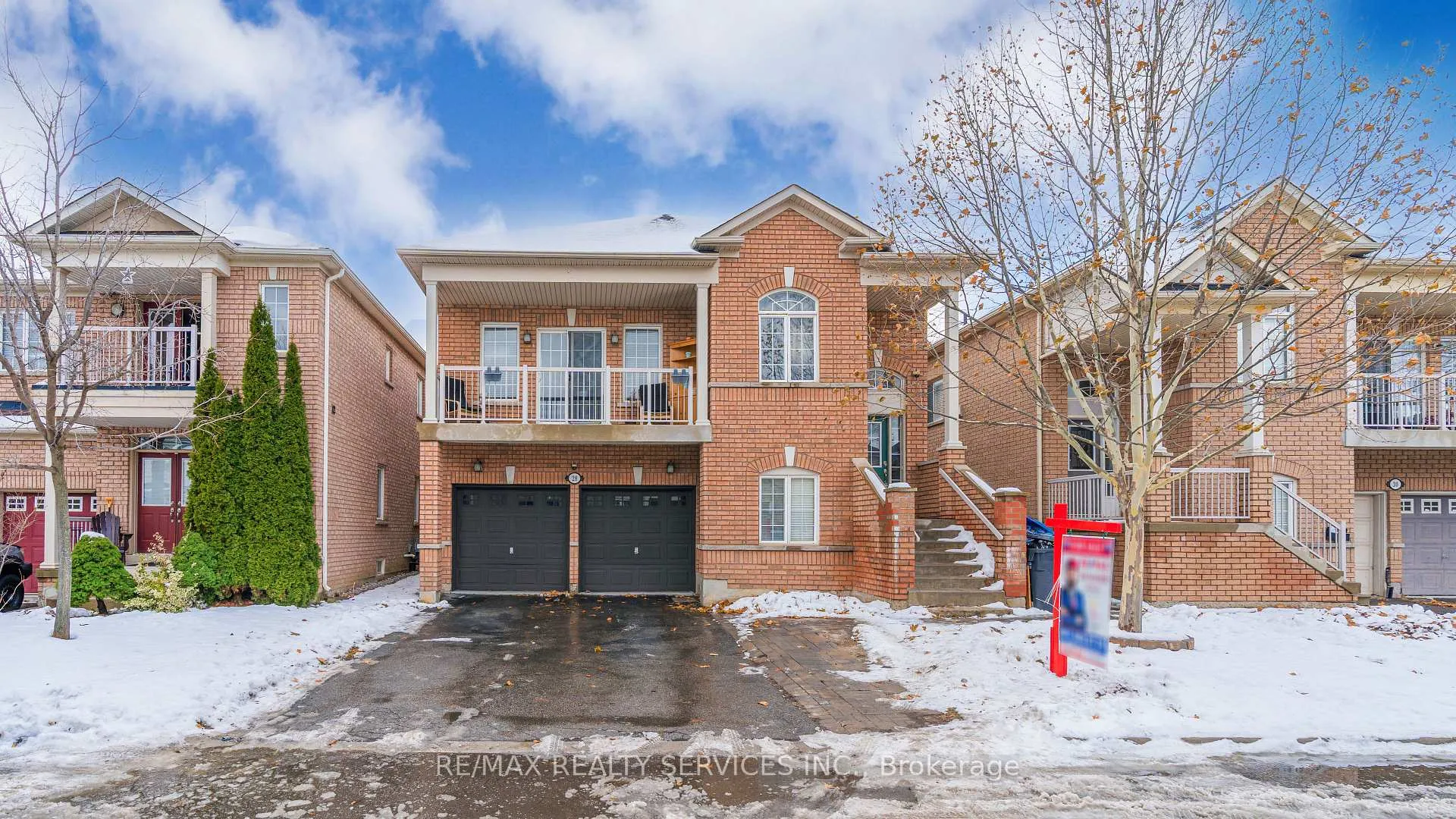Front of 28 Atira Avenue