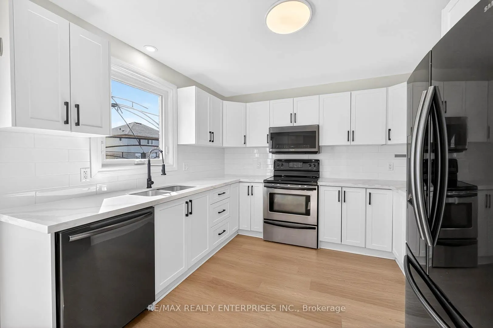 Photo 14 of 19 Midanbury Way, Hamilton, Mount Hope — HOMEH