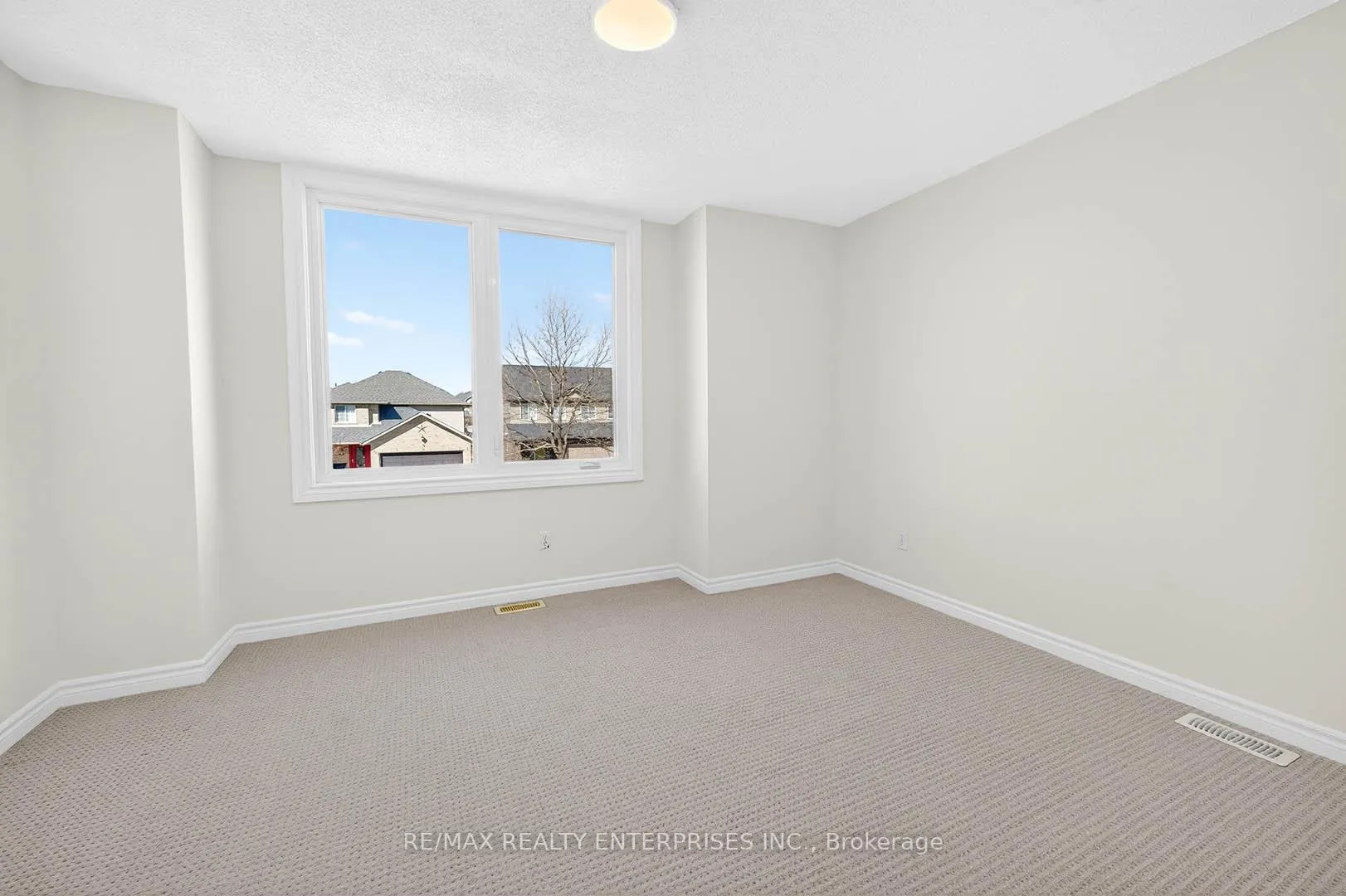 Photo 30 of 19 Midanbury Way, Hamilton, Mount Hope — HOMEH