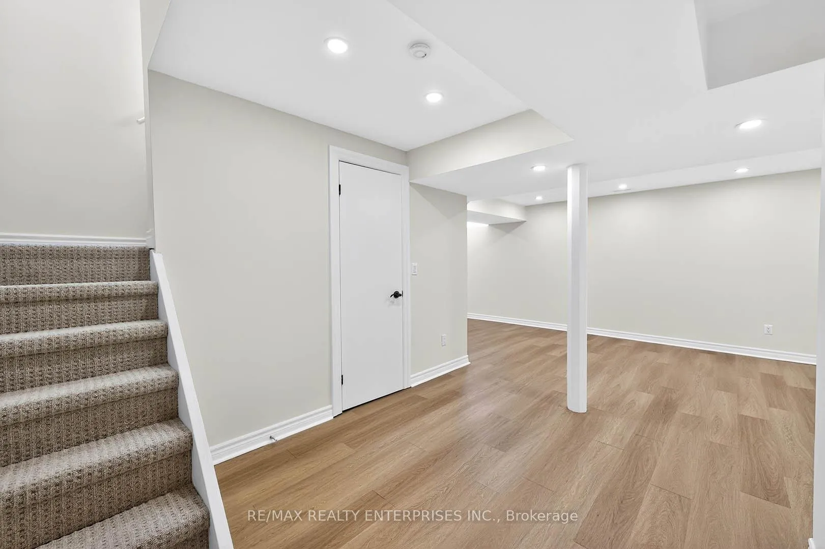 Photo 34 of 19 Midanbury Way, Hamilton, Mount Hope — HOMEH