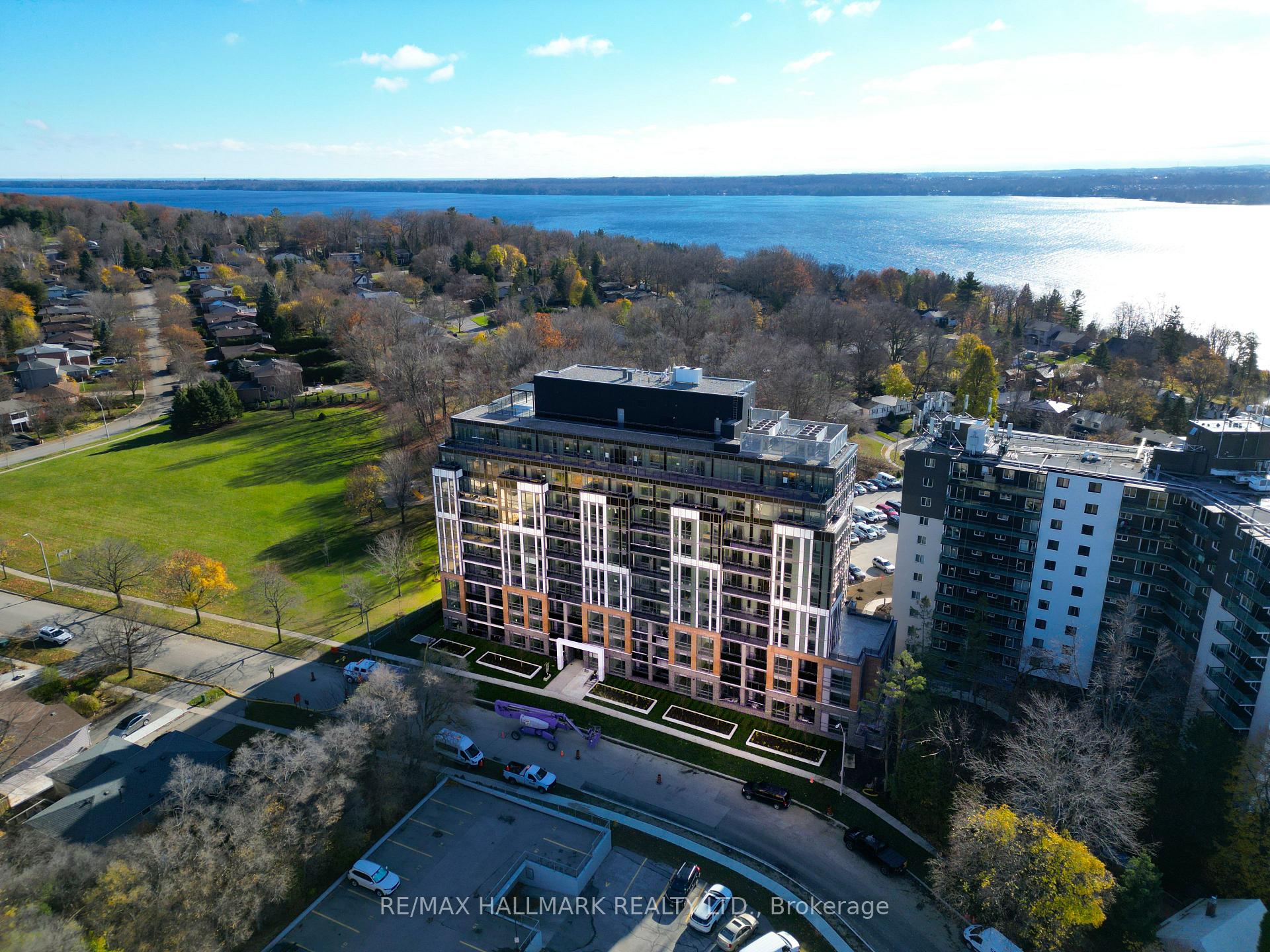 Photo 1 of Unit 422, 41 Johnson Street, Barrie, North Shore — HOMEH