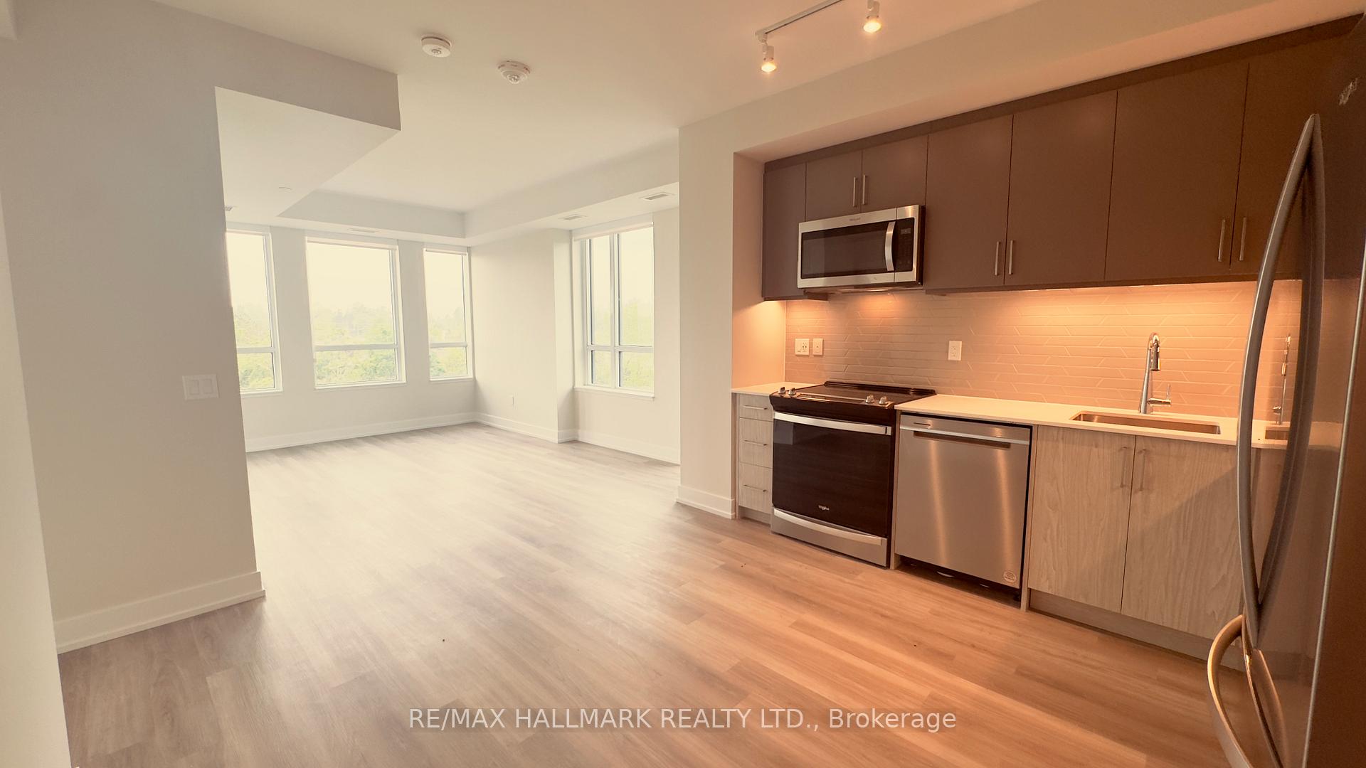 Photo 5 of Unit 422, 41 Johnson Street, Barrie, North Shore — HOMEH