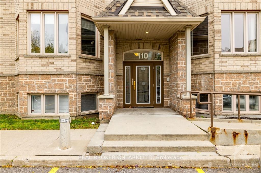 Photo 2 of Unit 4, 110 Briargate, Ottawa, Springridge/East Village — HOMEH