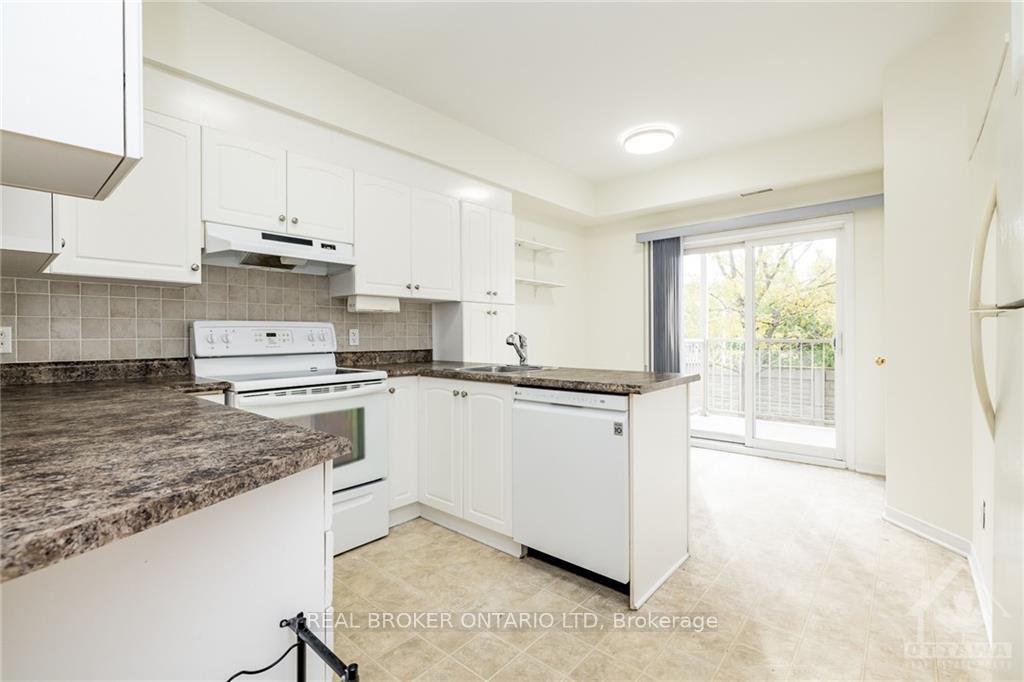 Photo 5 of Unit 4, 110 Briargate, Ottawa, Springridge/East Village — HOMEH